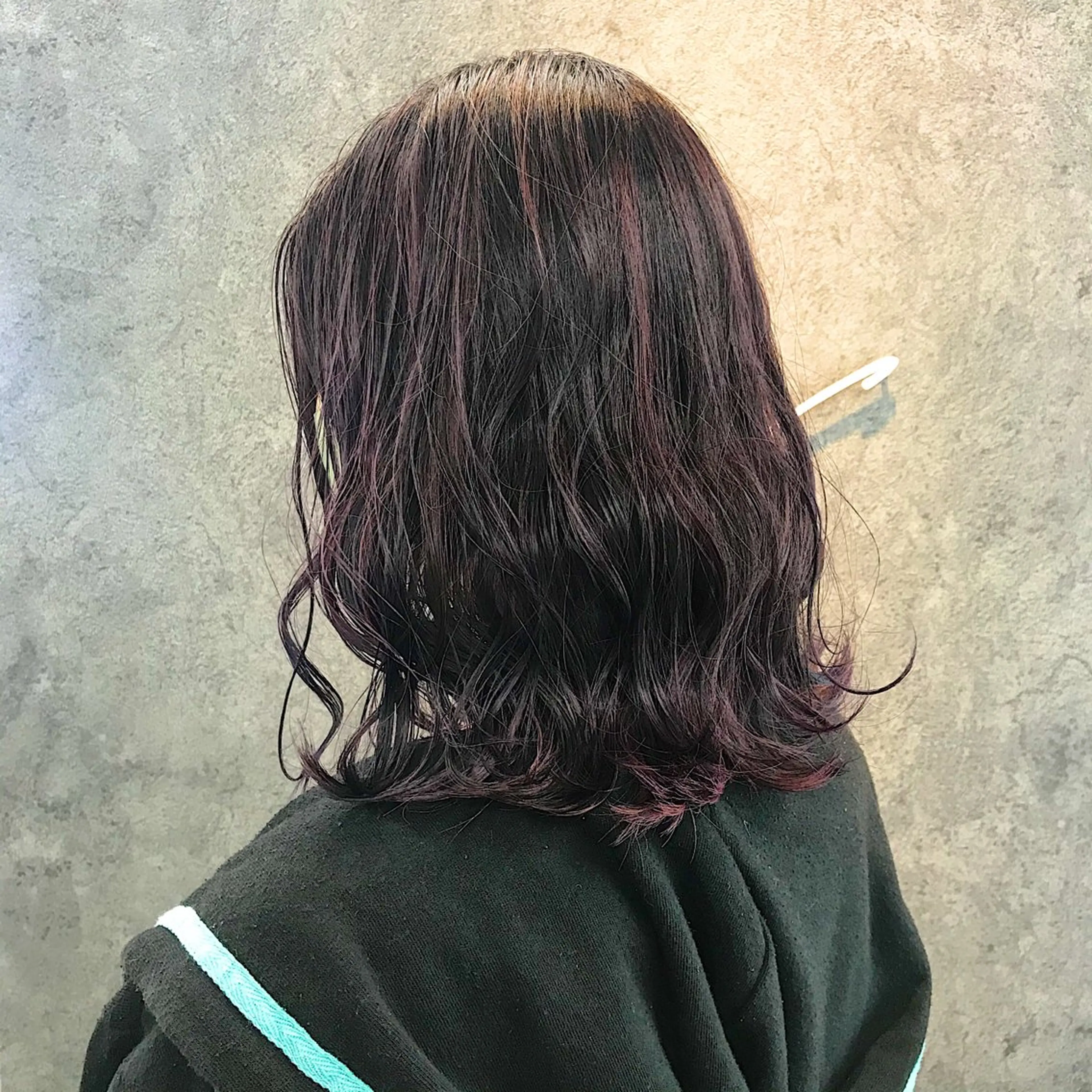 ミディアム ハイライト カット ヘアカラー トリートメント 所渉/韓国レイヤー /ウルフカットのヘアスタイル