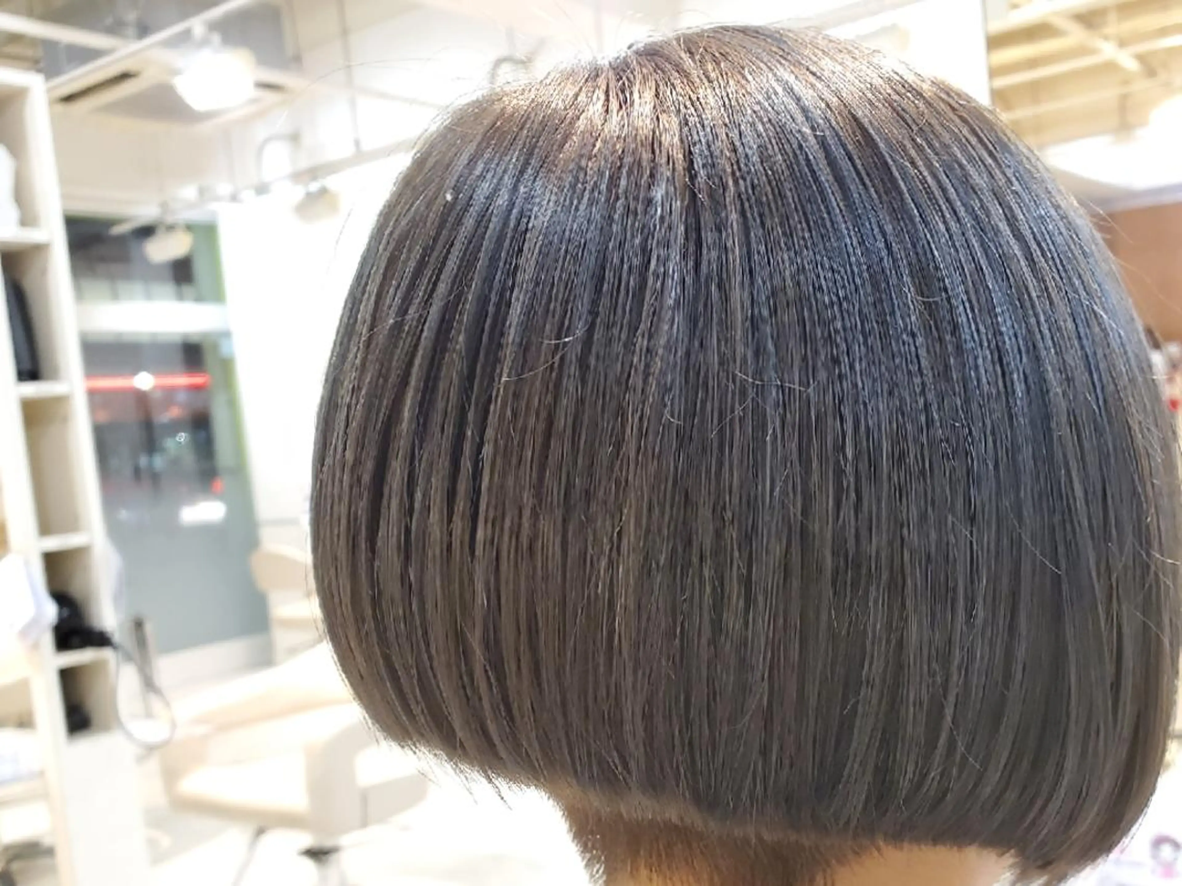 ショート カット ヘアカラー 浦川 敬太のヘアスタイル