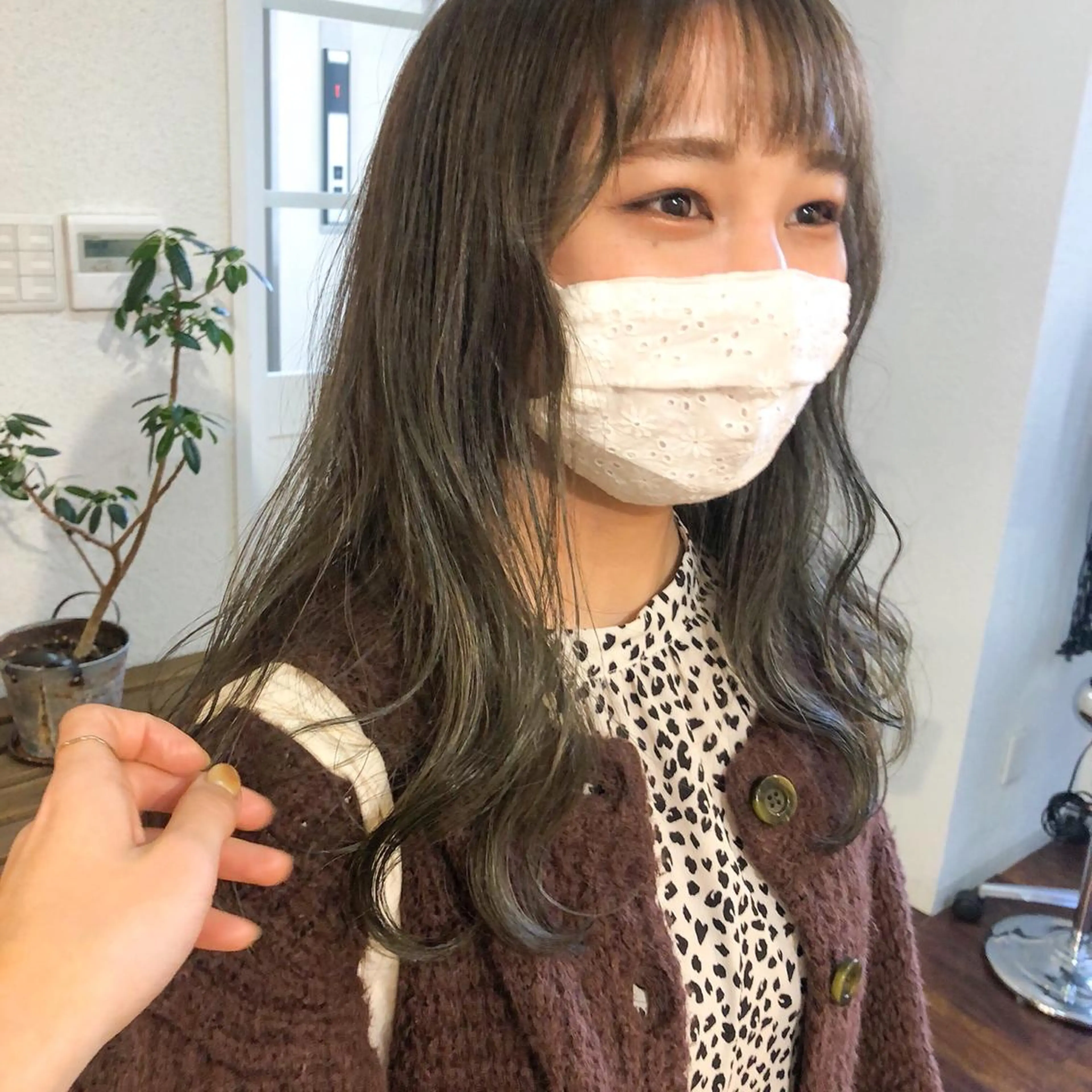 ミディアム カラー ベージュカラー オリーブベージュ ヘアカラー トリートメント 水野 雪 /パーマ/暖色カラーのヘアスタイル