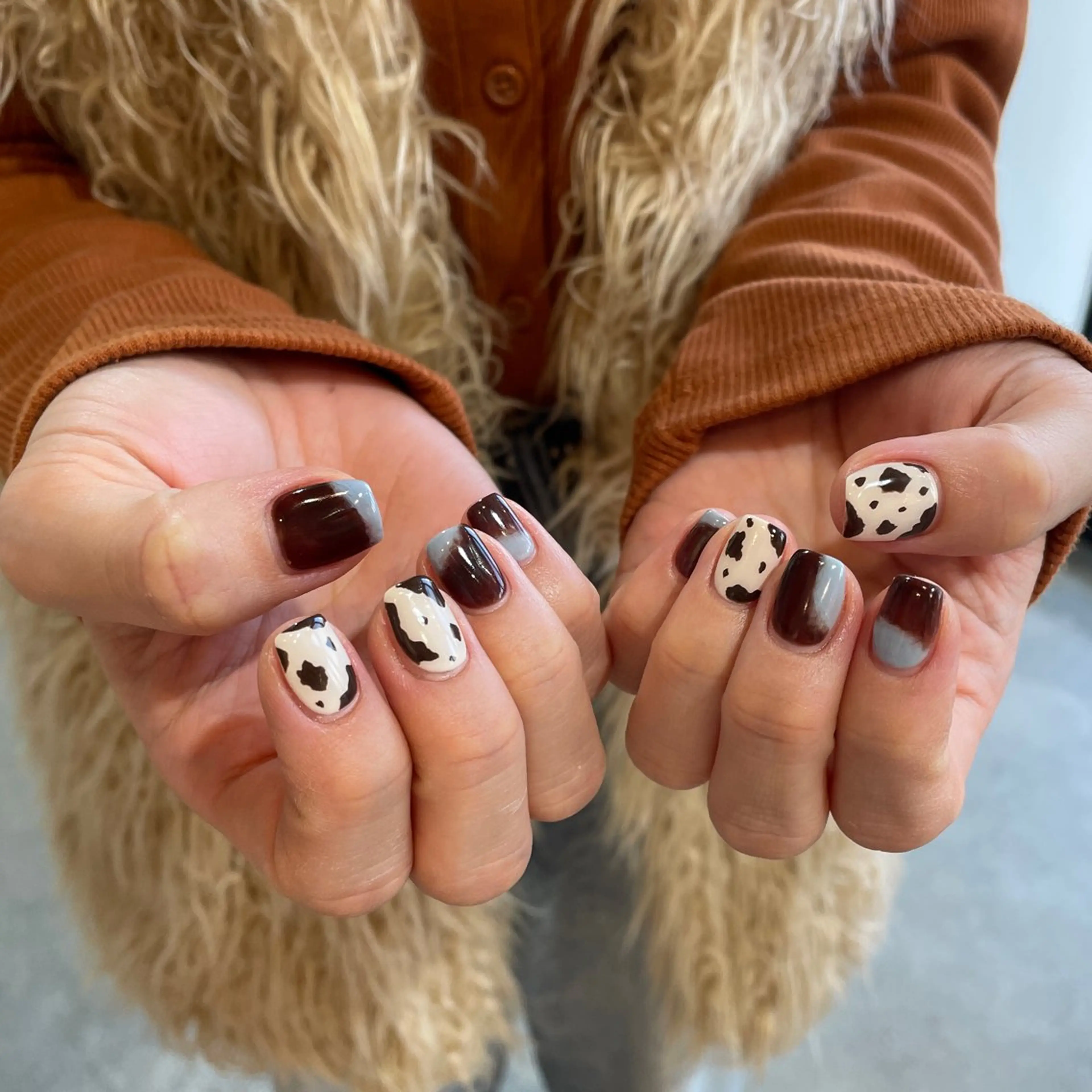 ネイル ブラウン ハンドネイル nail salon en所属・ennail ayaのネイルデザイン