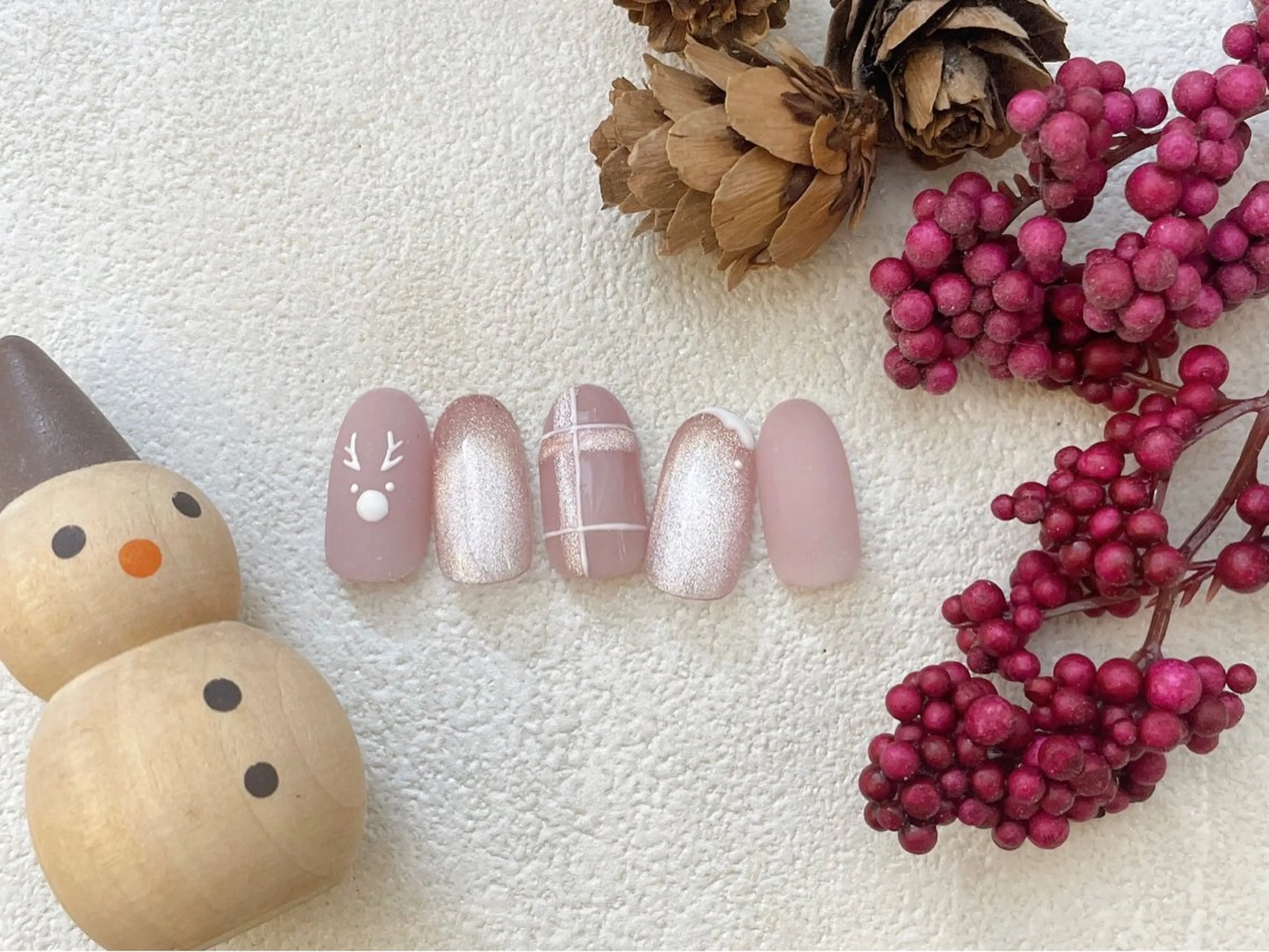 ネイル オーロラネイル フットネイル フレンチネイル ジェルネイル マグネットネイル kiki nail &brow二子玉川の眉毛・アイブロウイメージ