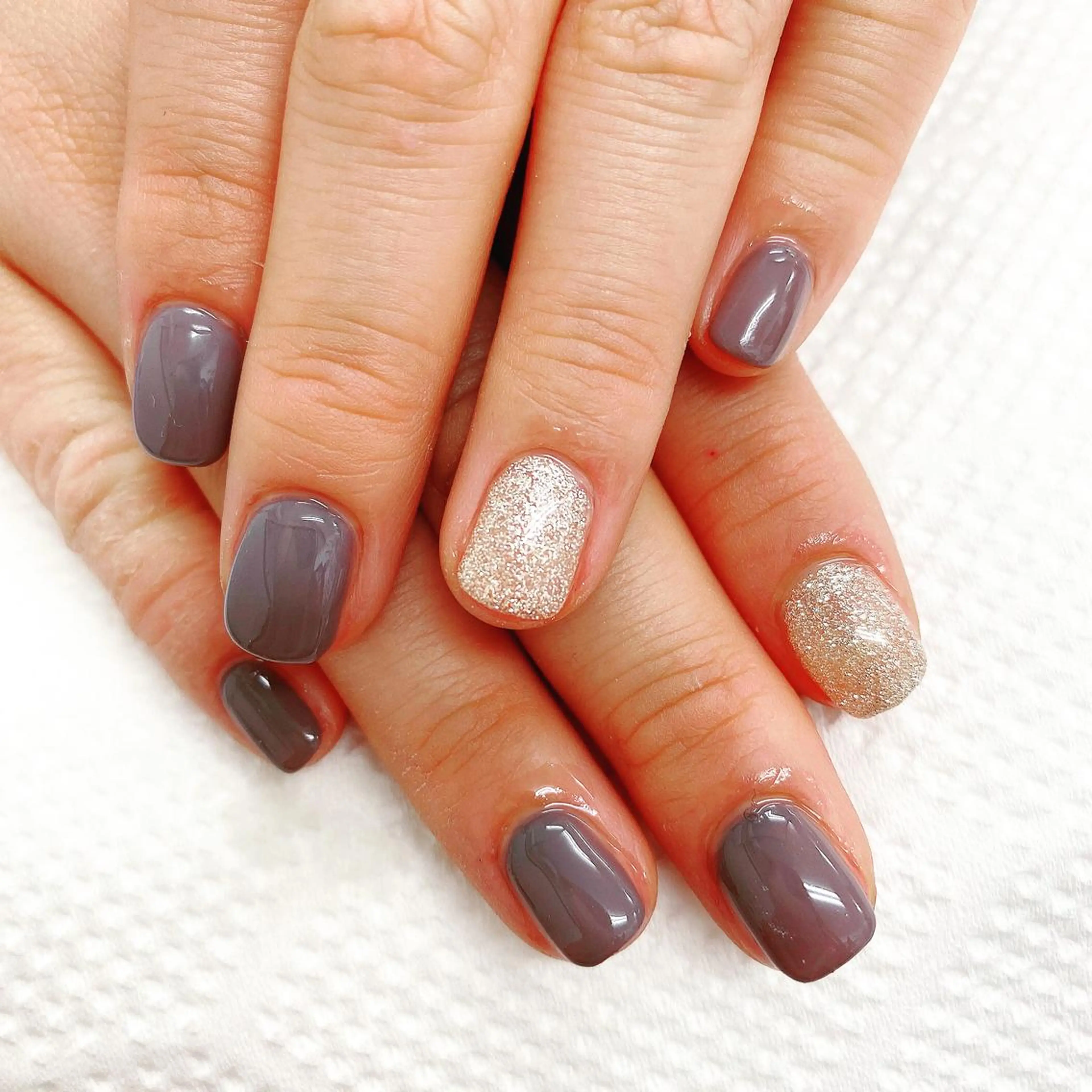 ネイル ラメ(グリッター) N._._.claw[エヌクロー]所属・N._._. clawのネイルデザイン