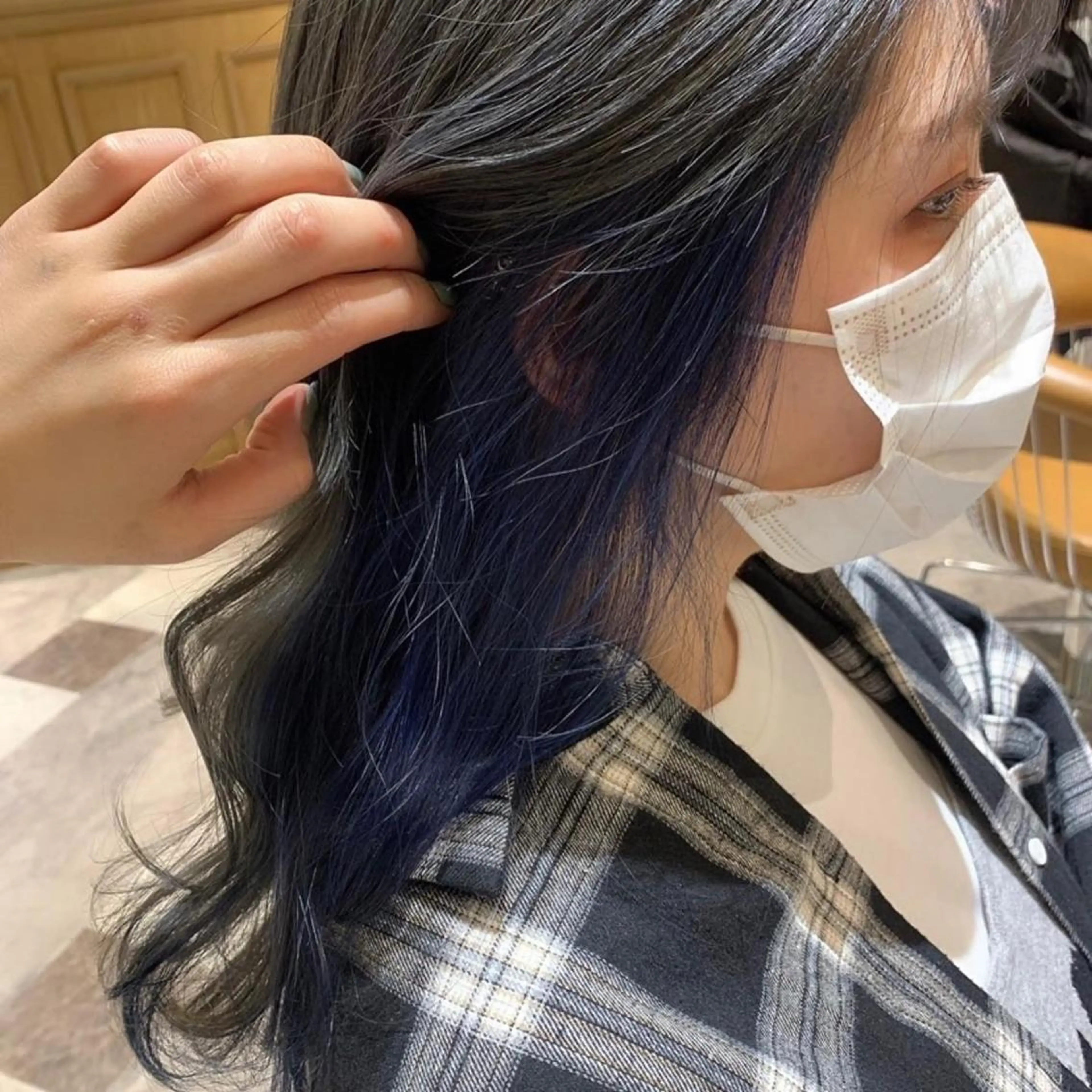 カラー 渡辺 麻衣のヘアスタイル