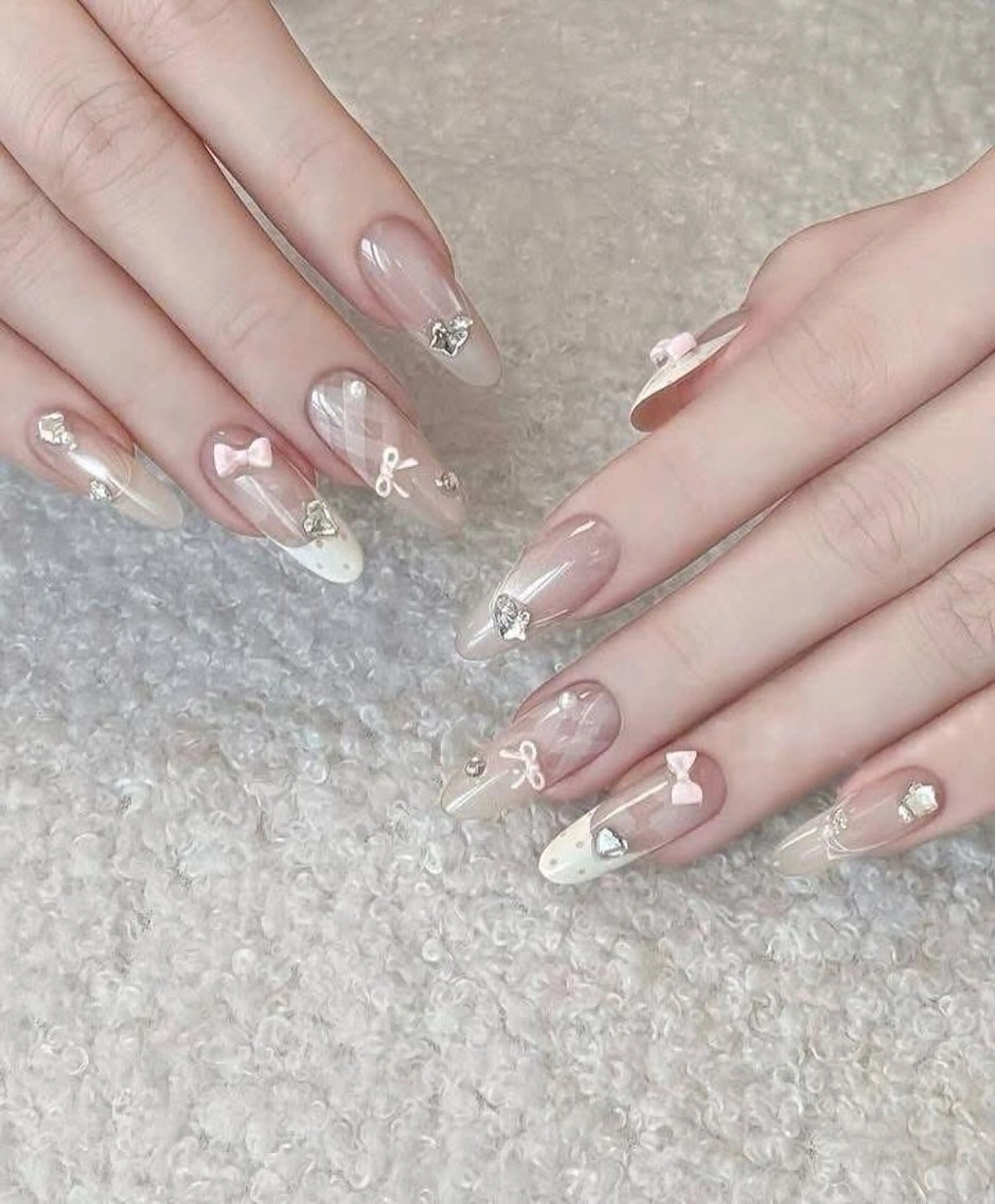 ネイル ハンドネイル T. Leeのネイルデザイン