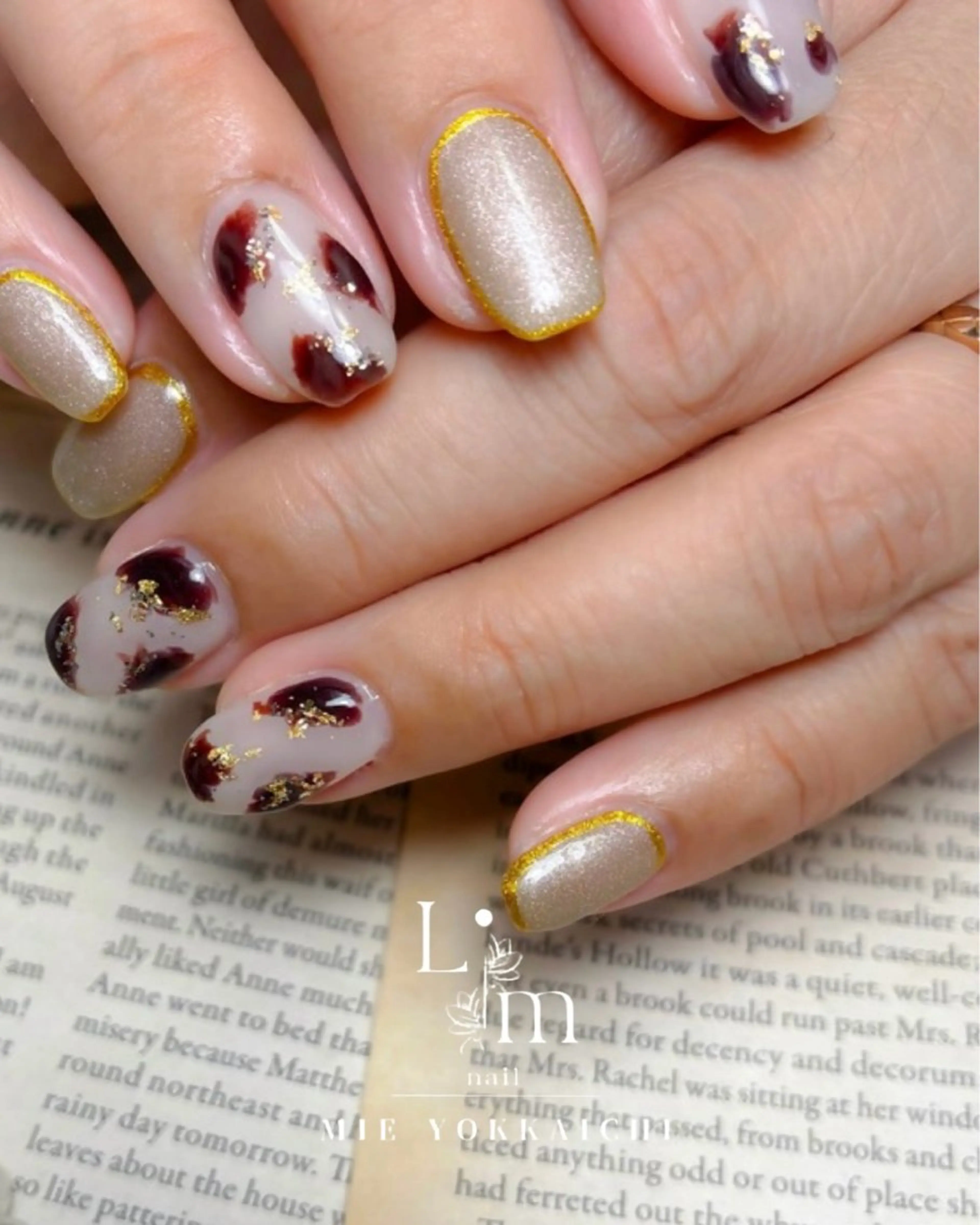 ネイル べっ甲ネイル ホワイト Li.m nail リム ネイルのネイルデザイン