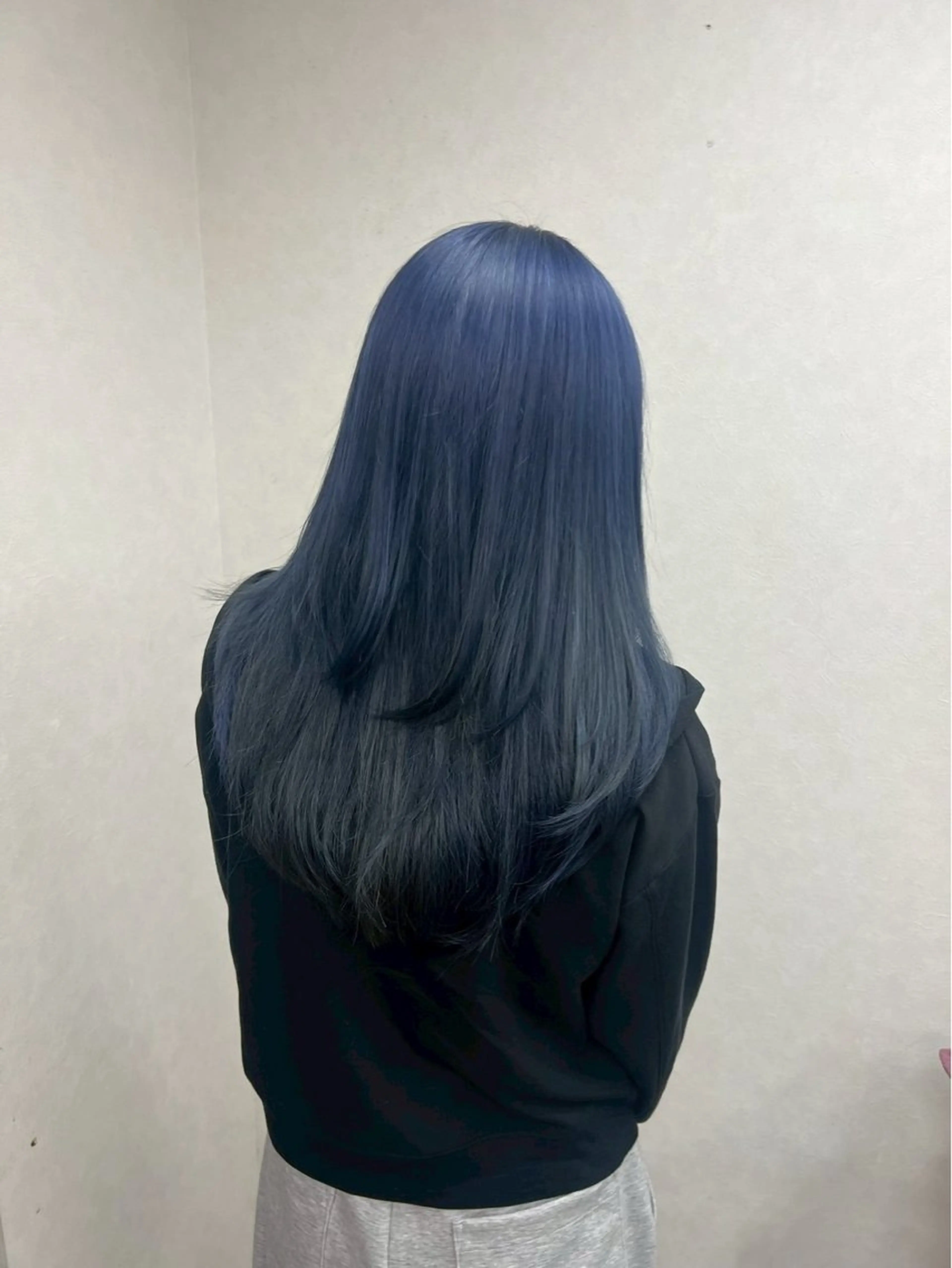 カラー 一宮 淚のヘアスタイル