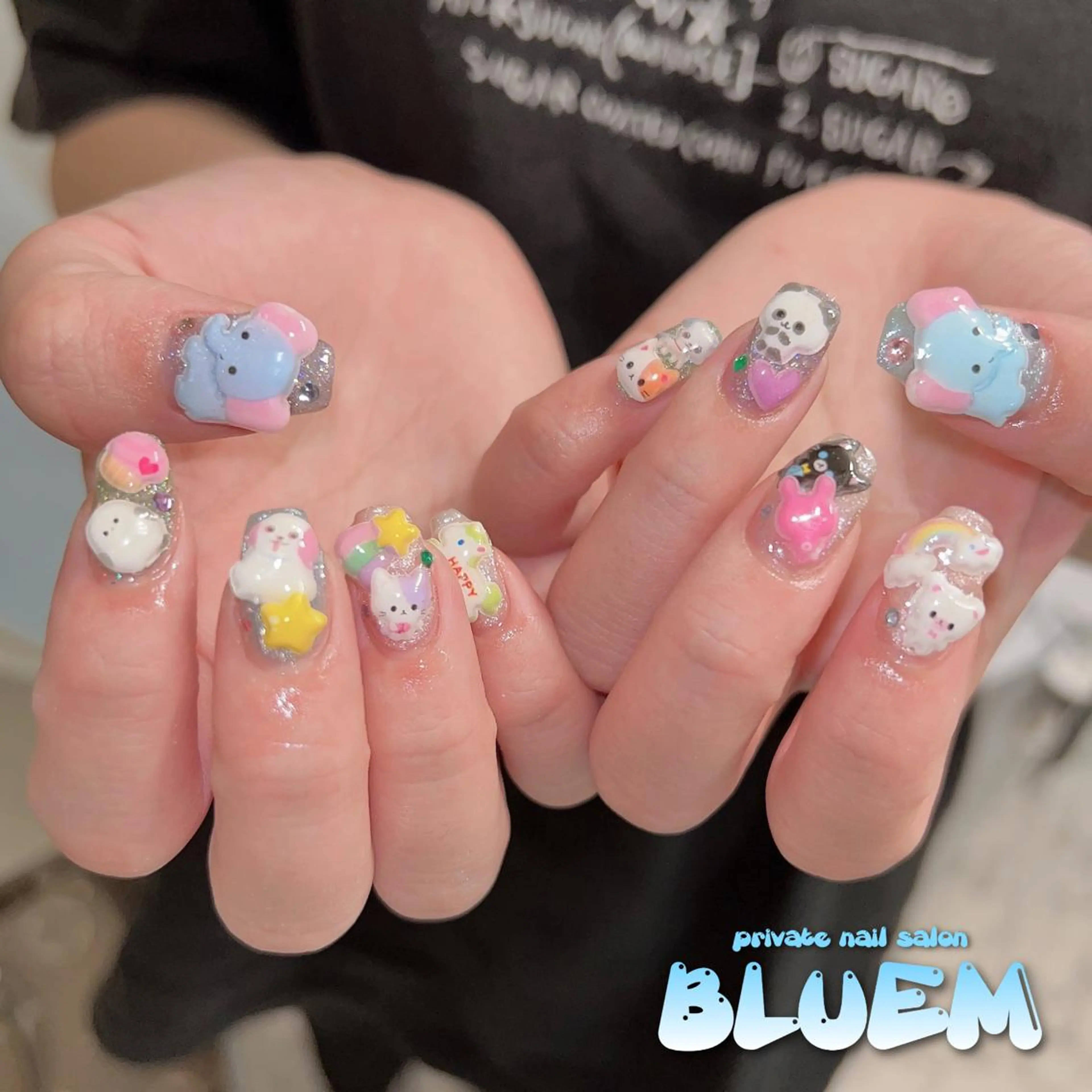 ネイル ハンドネイル BLUEM なな🐶のネイルデザイン