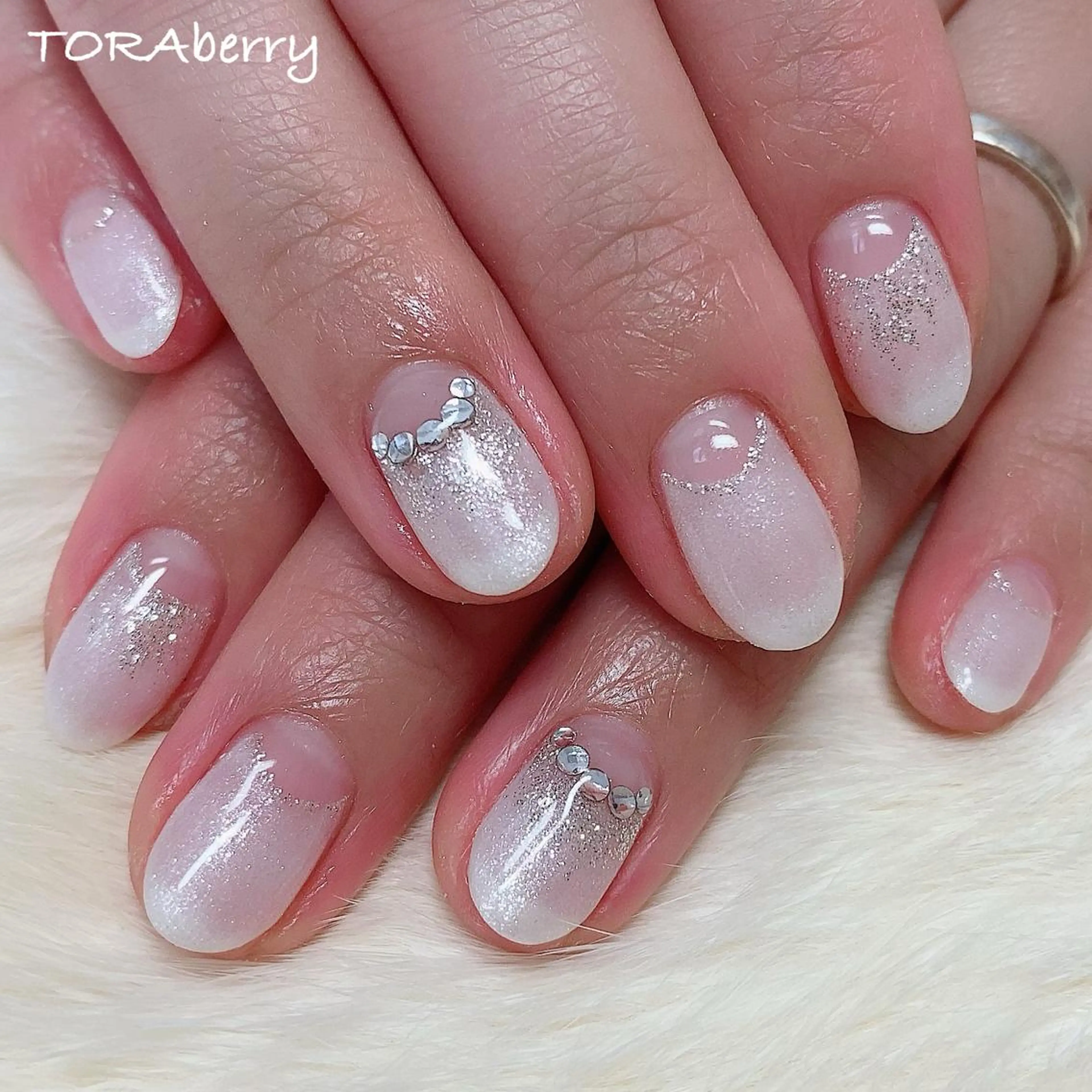 ネイル ハンドネイル ネイリスト なつみのネイルデザイン