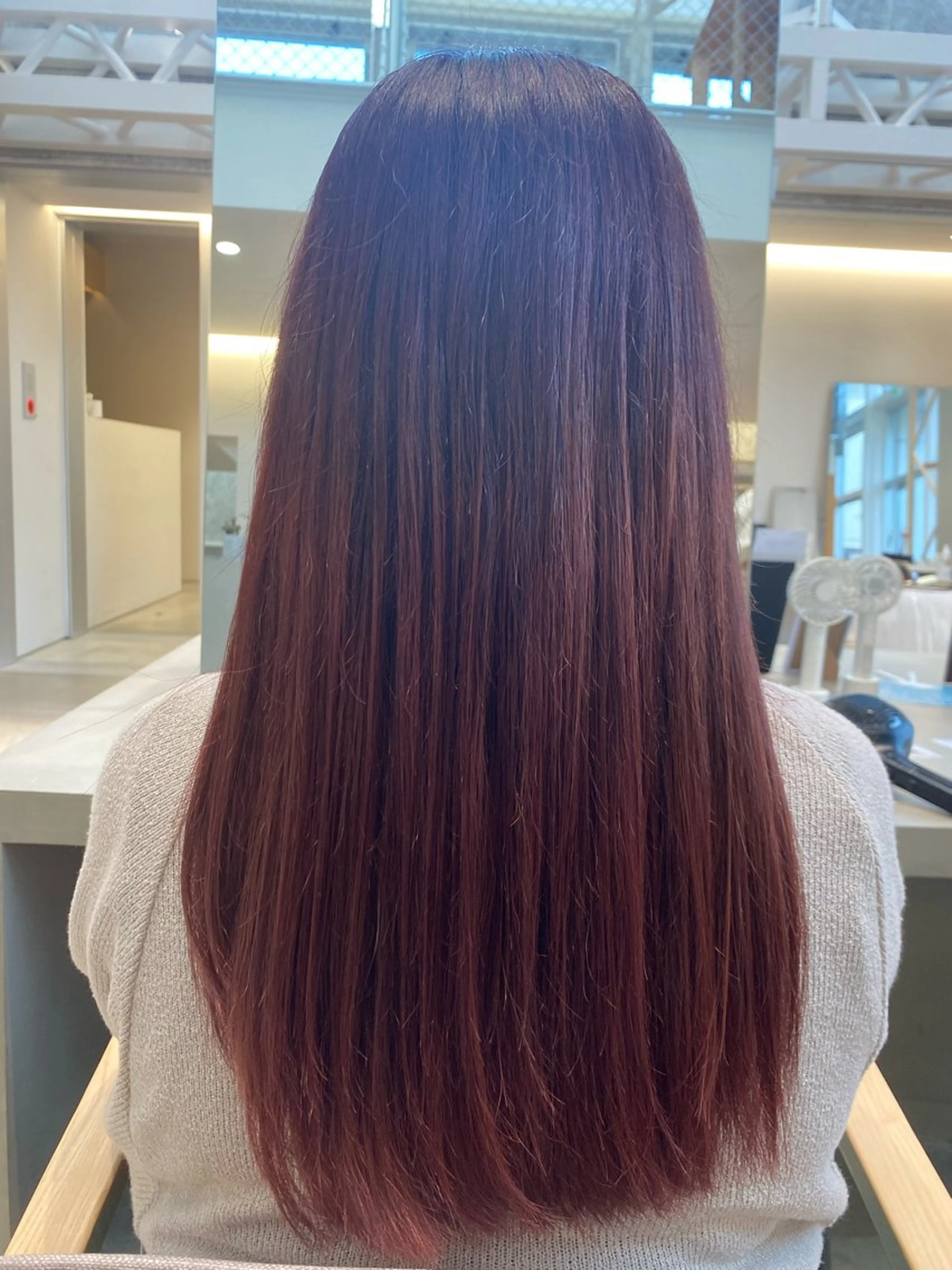 カラー グラデーションカラー ピンクカラー ReAN あおいのヘアスタイル