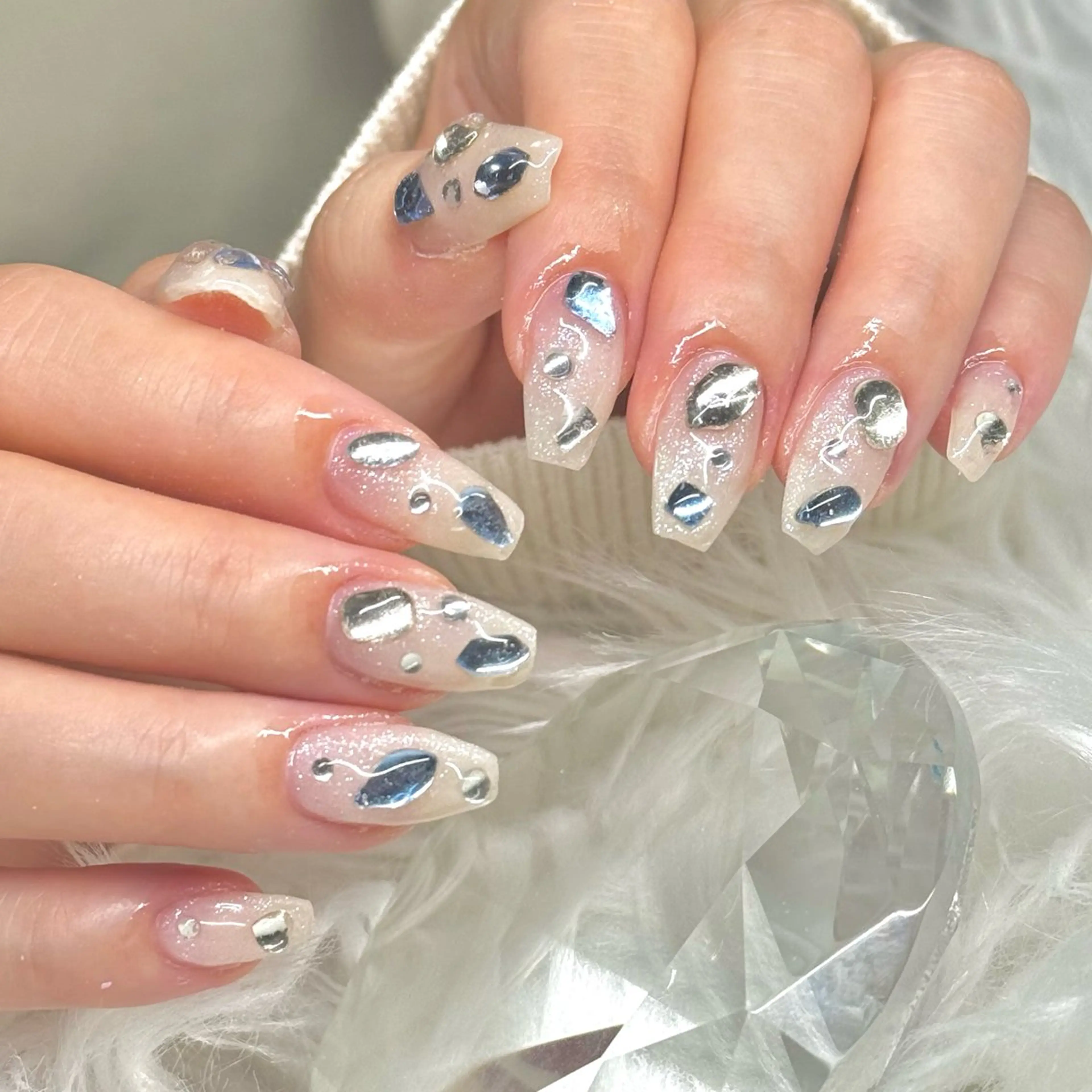 ネイル ルシイ🎀新宿長さ 出しパーツ専門店のネイルデザイン