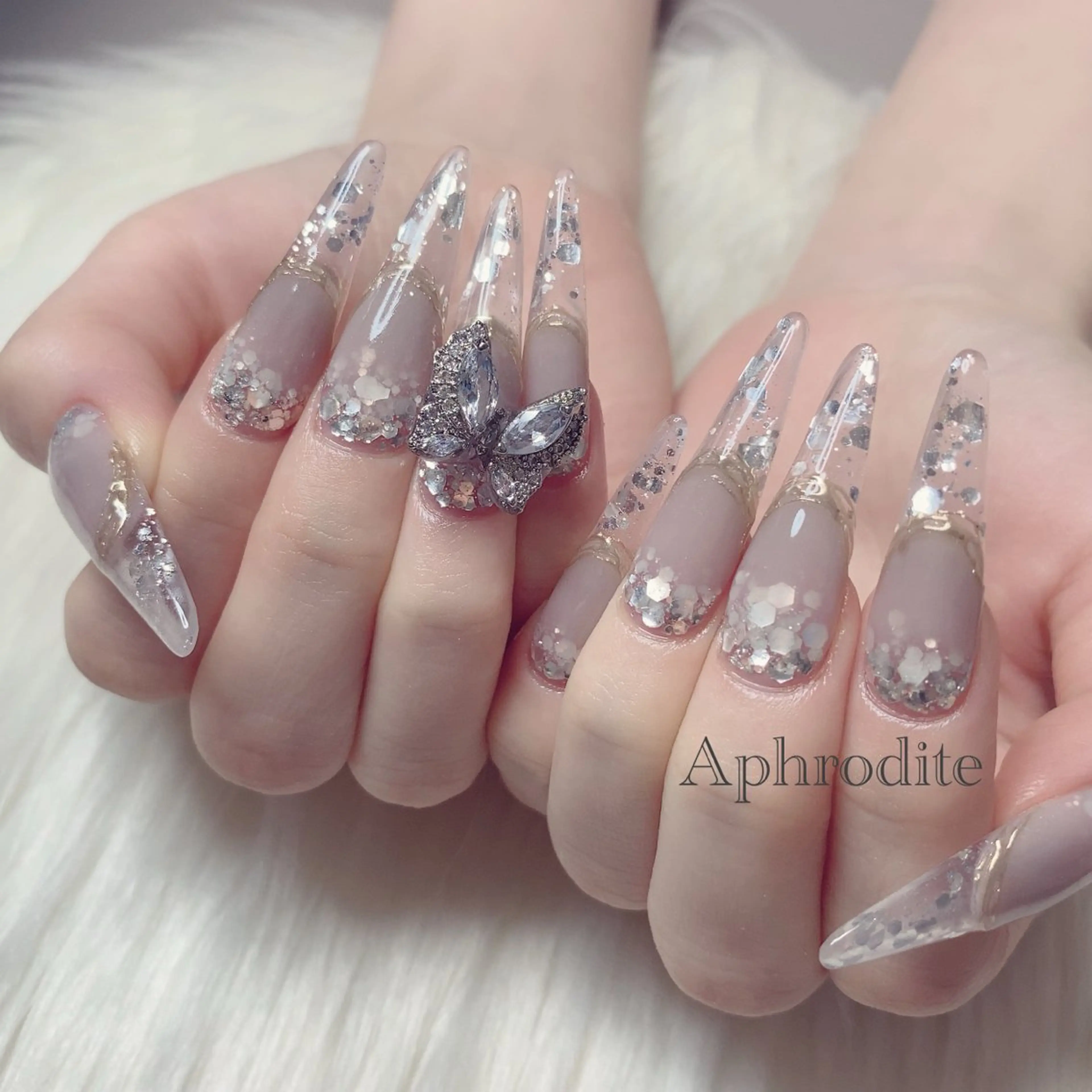 ネイル Aphrodite パラジェル認定サロンのネイルデザイン