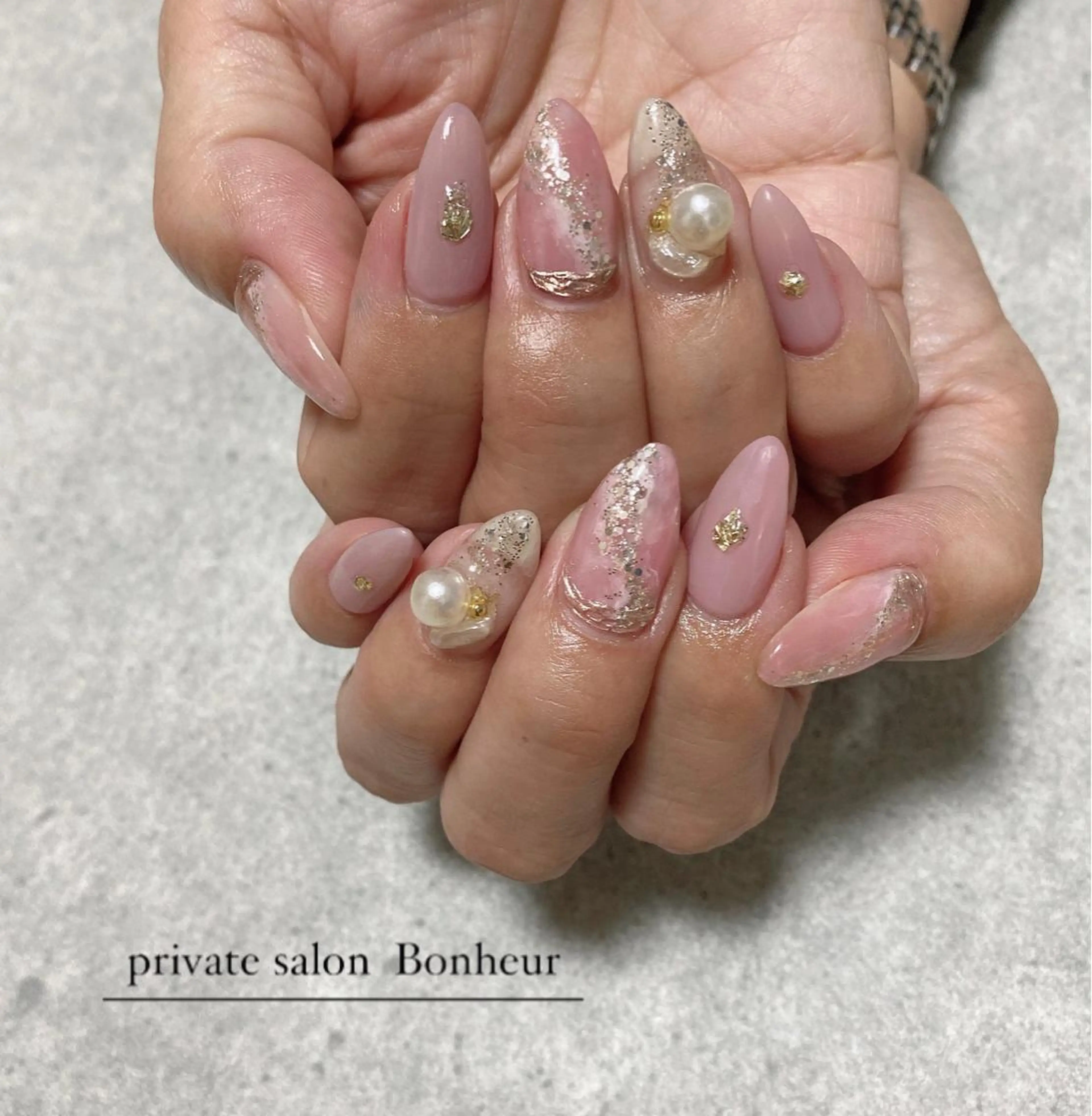 ネイル ハンドネイル BONHEUR Annaのネイルデザイン