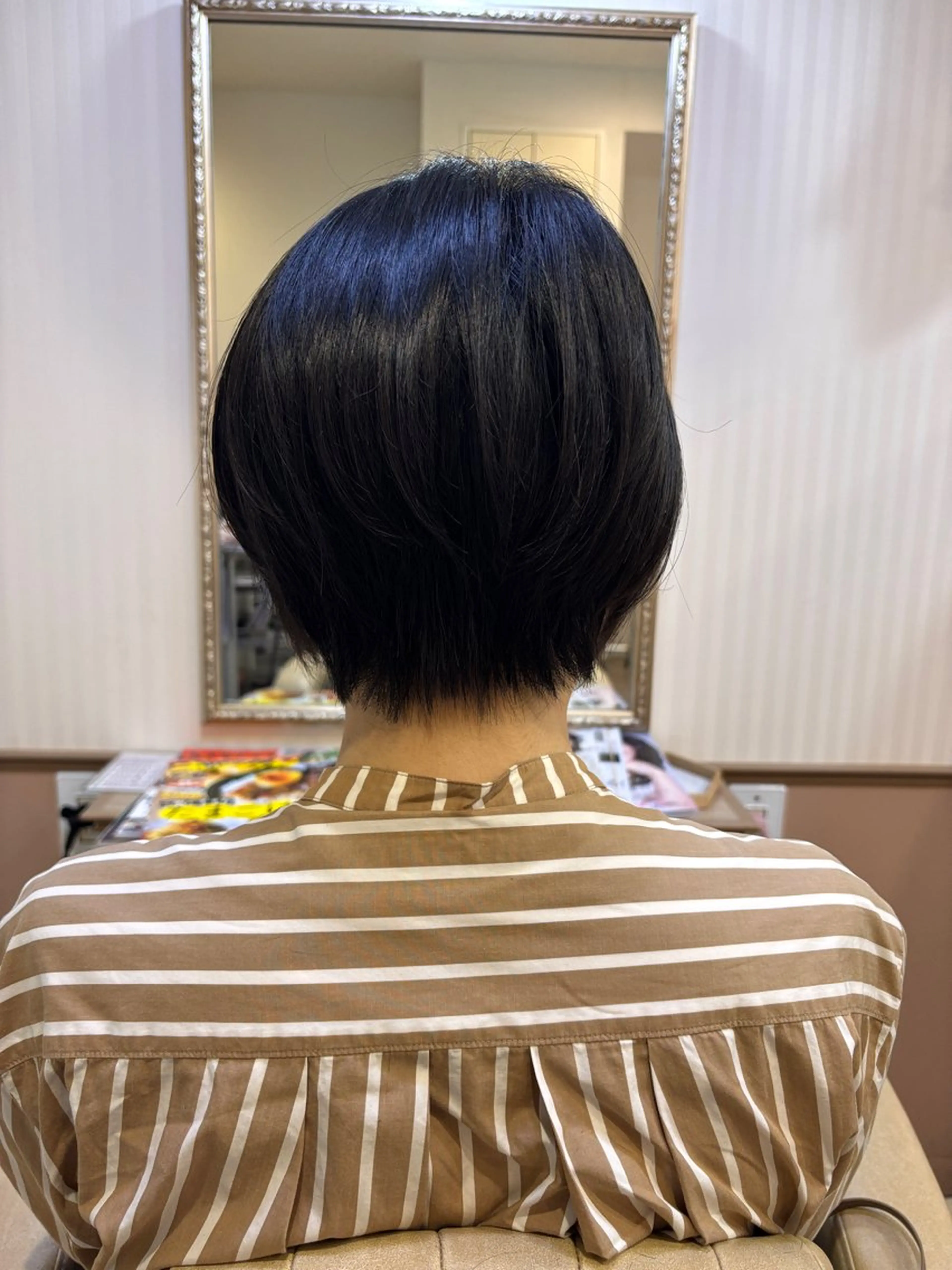 ショート 吉井 愛のヘアスタイル