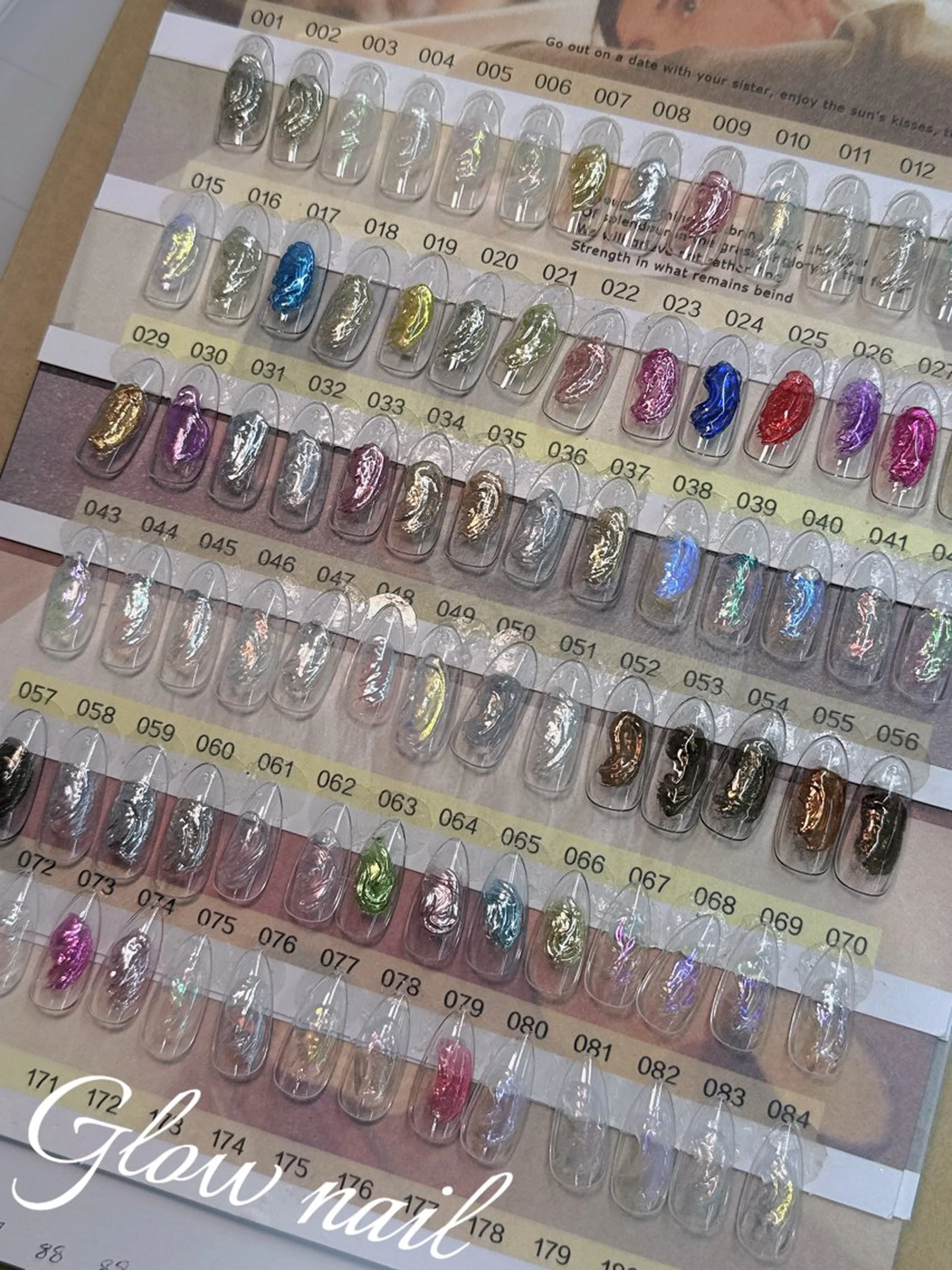 ネイル Glow Nail スカルプ専門店のネイルデザイン