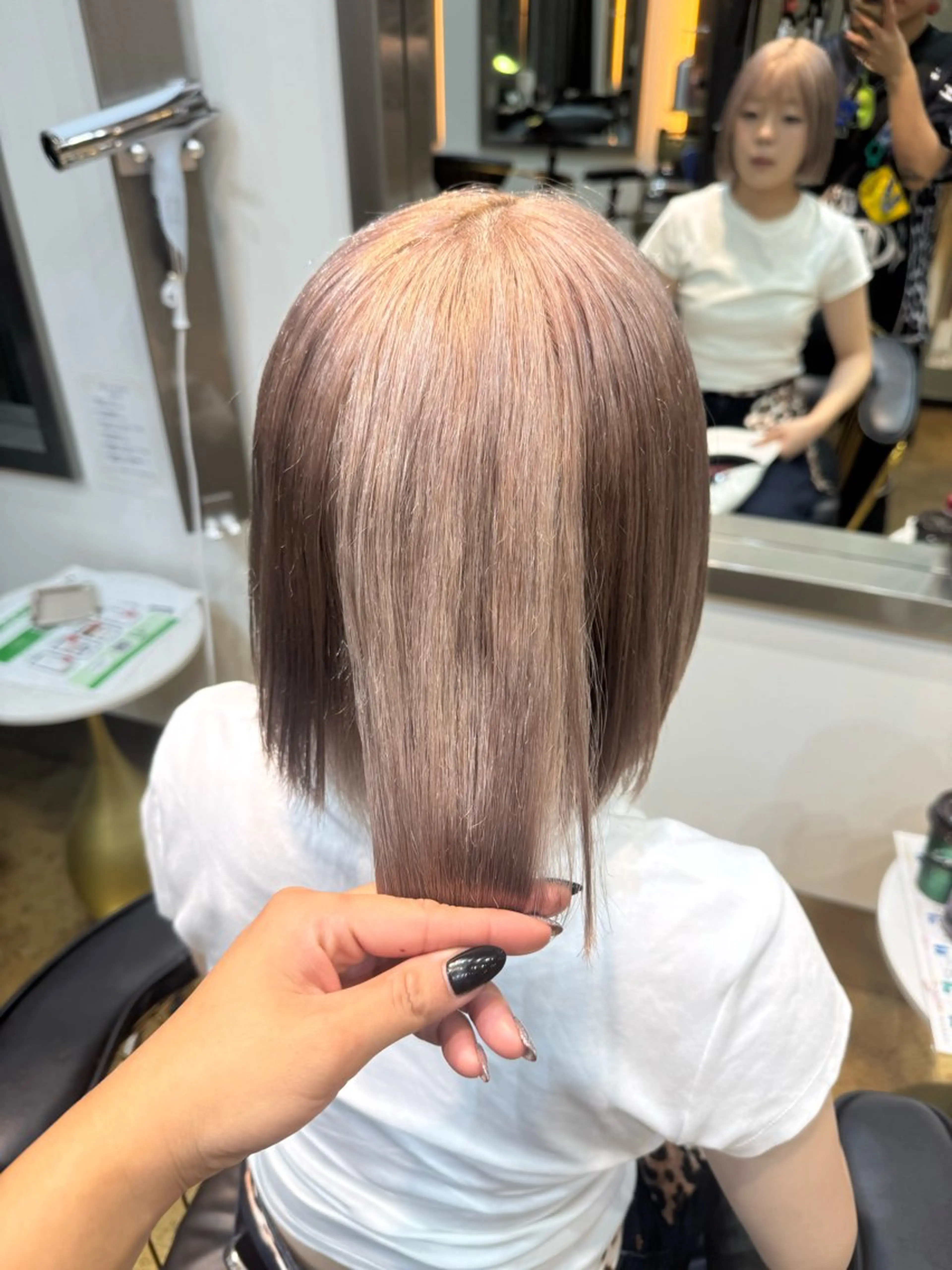 ショート Yurina ブリーチ特化のヘアスタイル