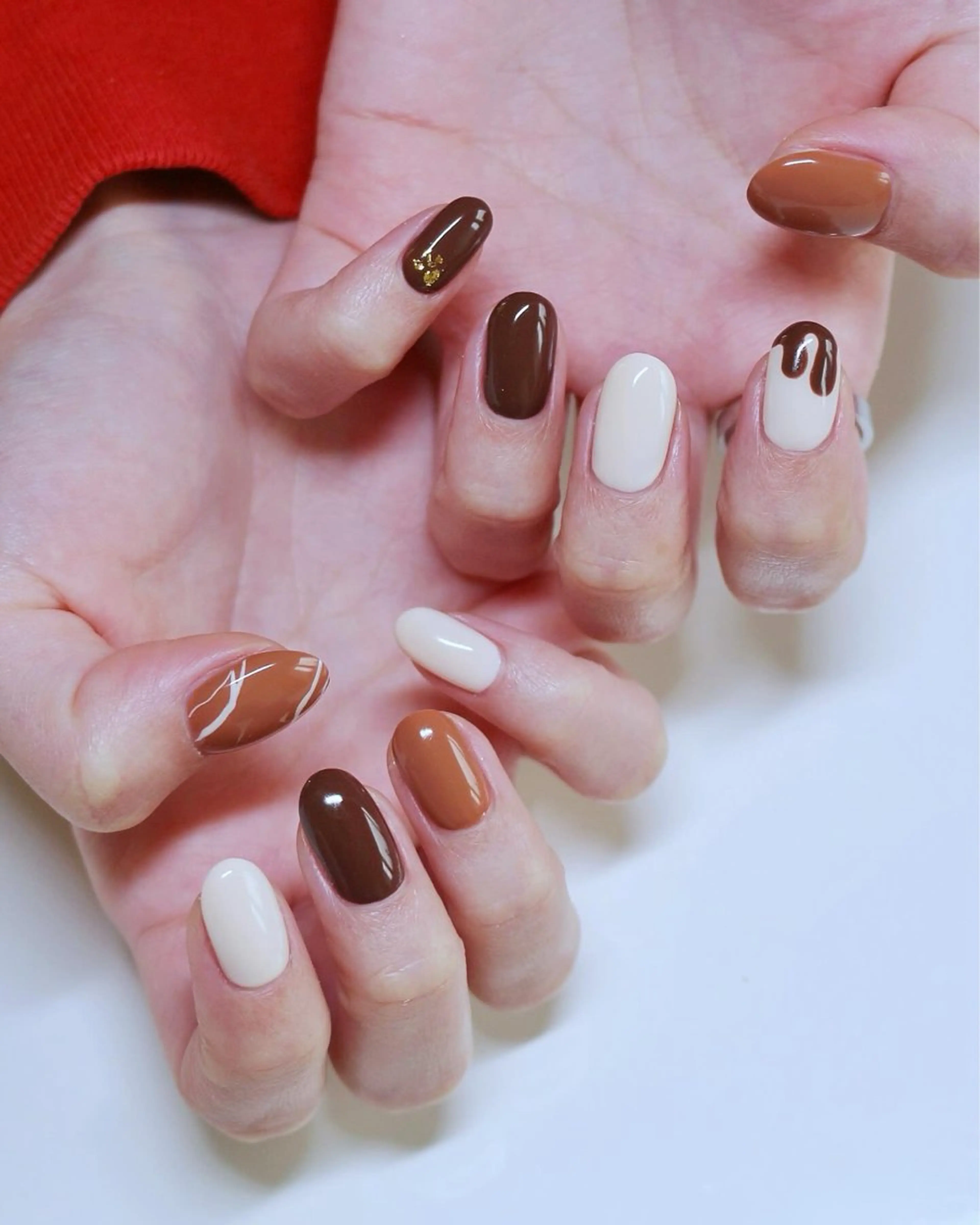 ネイル ブラウン バレンタイン ハンドネイル Baku Nailsのネイルデザイン