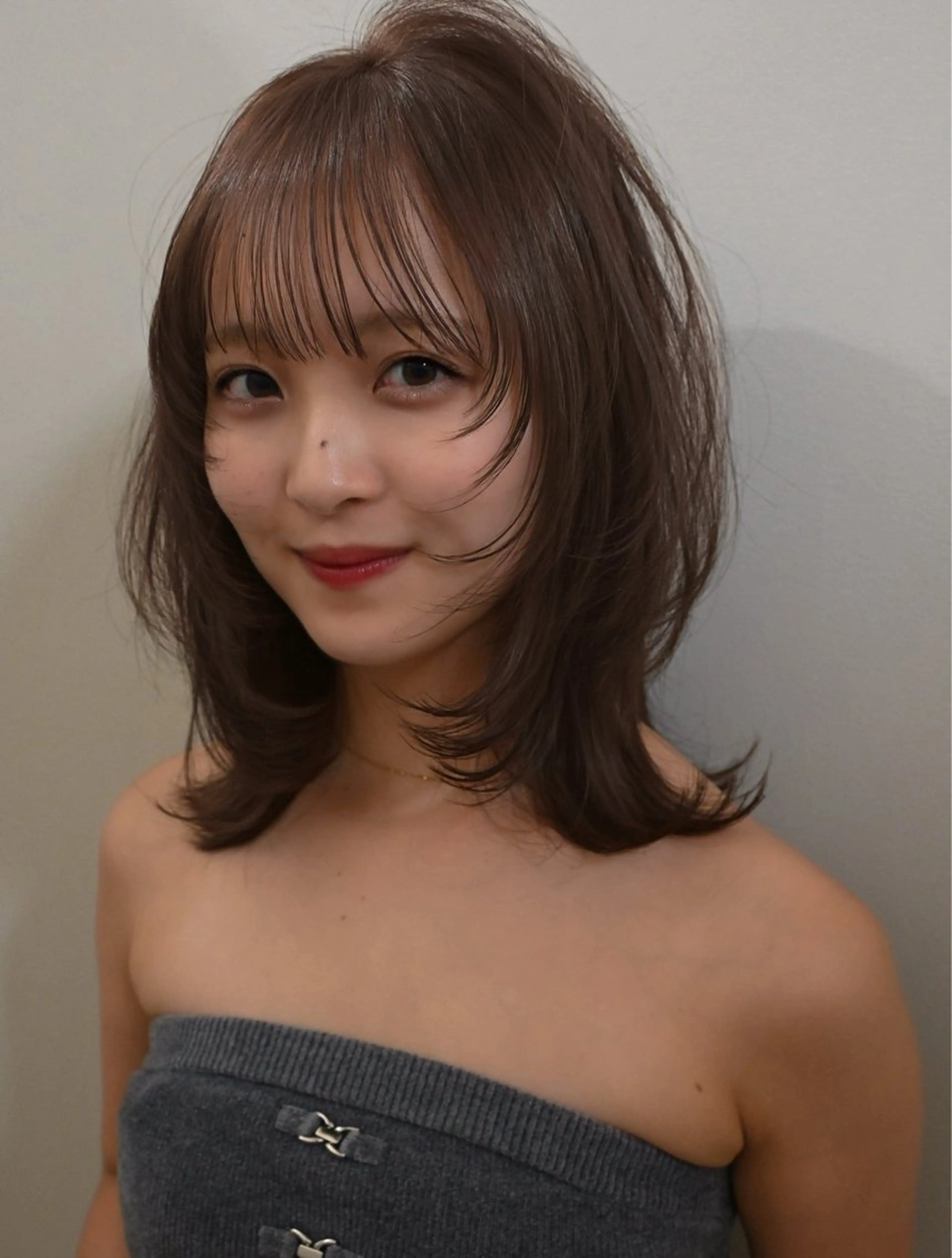 ミディアム カラー aya / ニュアンスカラーのヘアスタイル