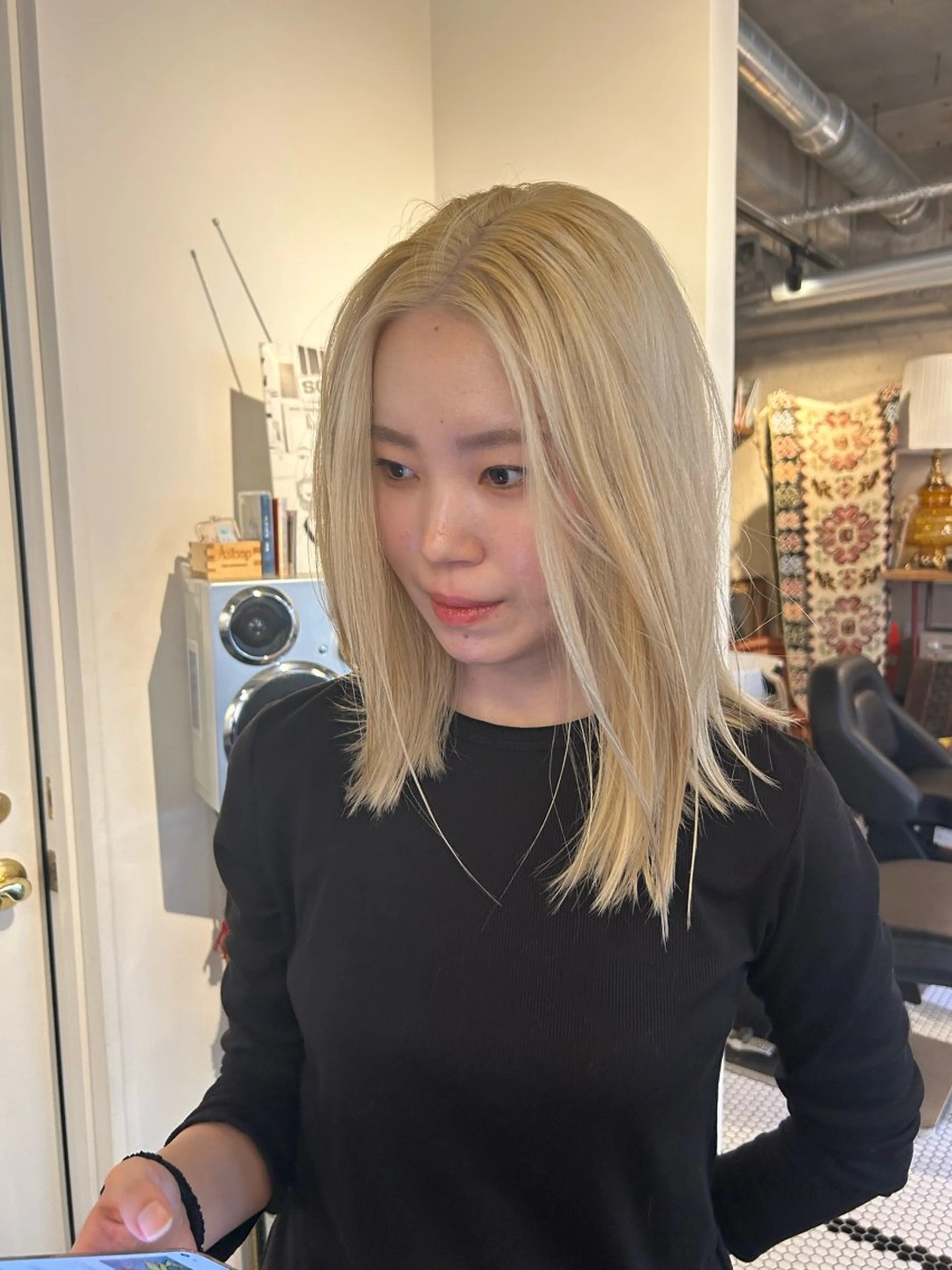 セミロング カラー はな SPURのヘアスタイル