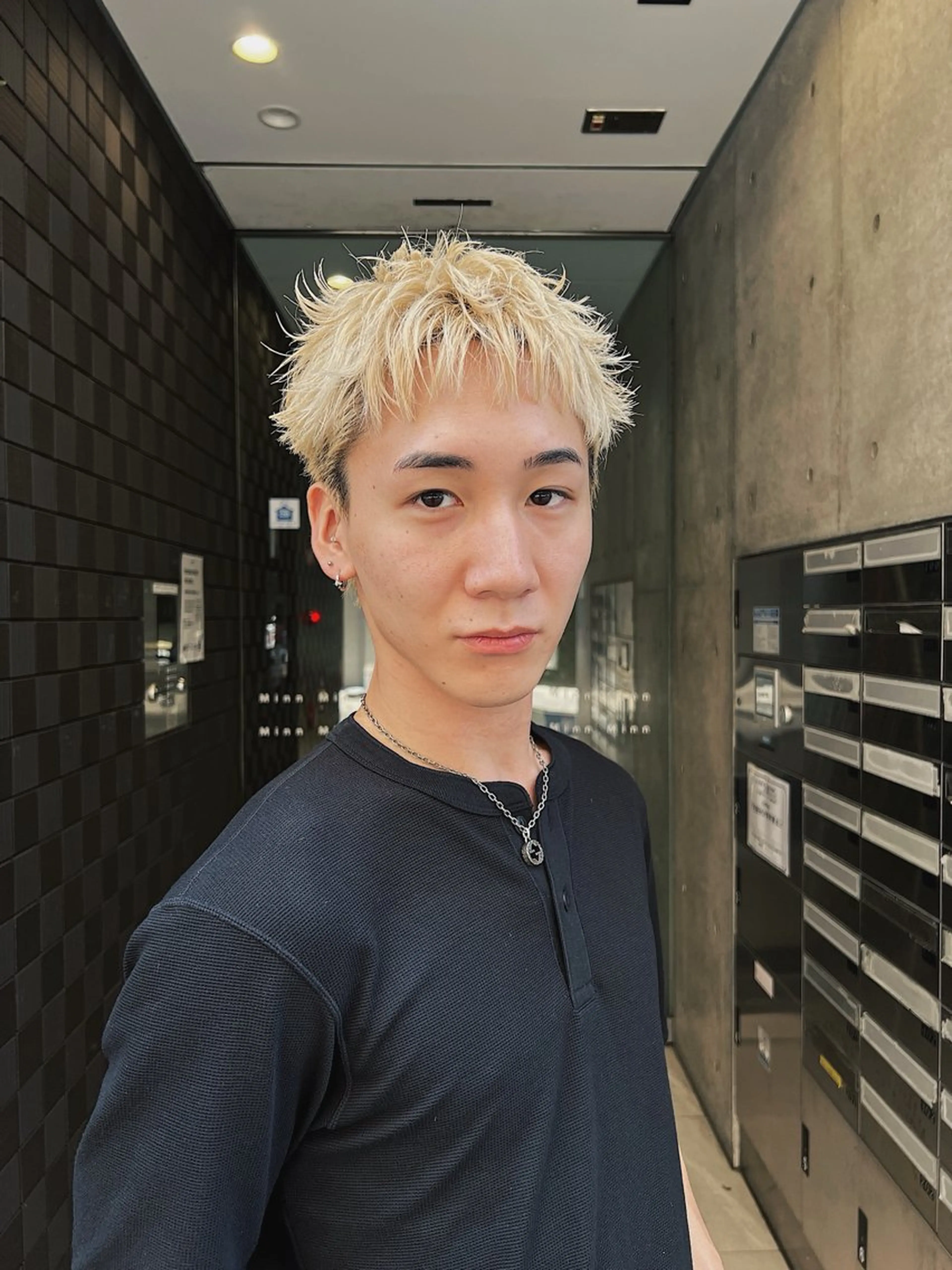 ショート カラー メンズ メンズハイトーン スパイキーショート ブロンド ハイトーンカラー ショートヘア カット ヘアカラー 大阪メンズパーマ /ショート/らいのヘアスタイル