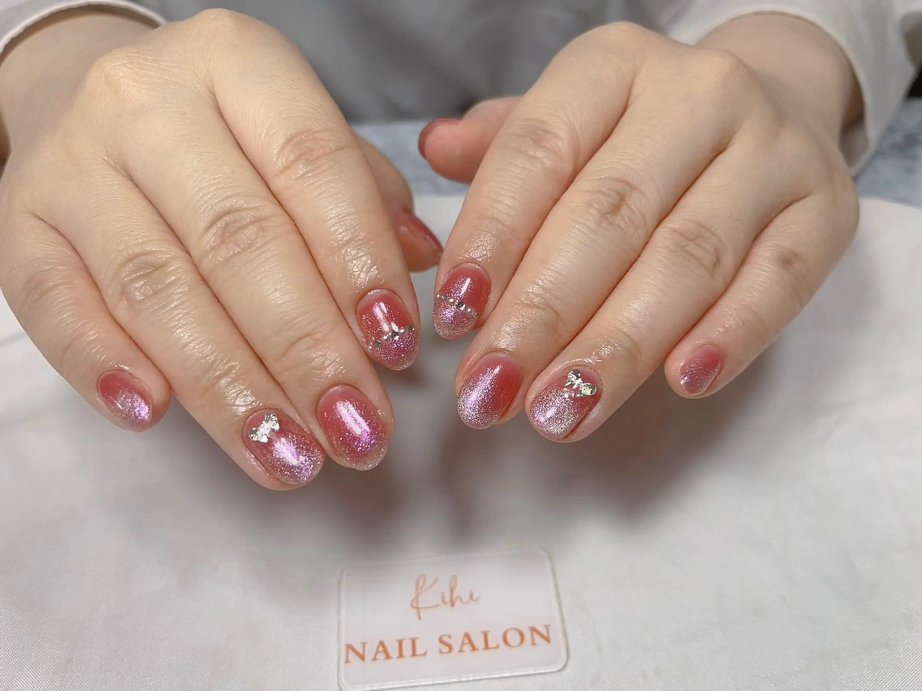 ネイル アートネイル フレンチネイル ジェルネイル グラデーション 韓国ネイル ハンドネイル 💕鈴木ユリ パラジェル/オフ無料のネイルデザイン