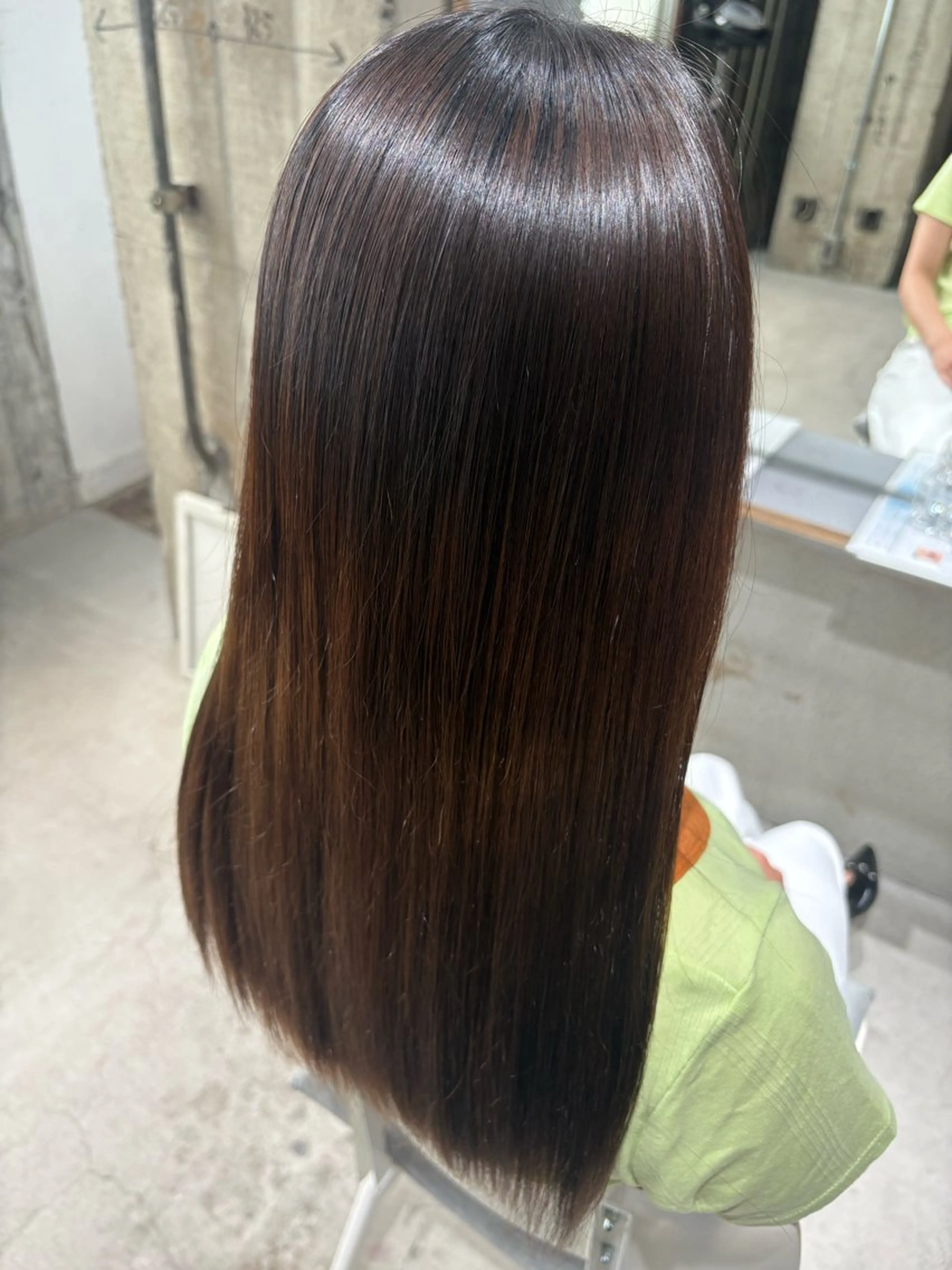 セミロング パーマ 縮毛矯正 玉置 七海のヘアスタイル