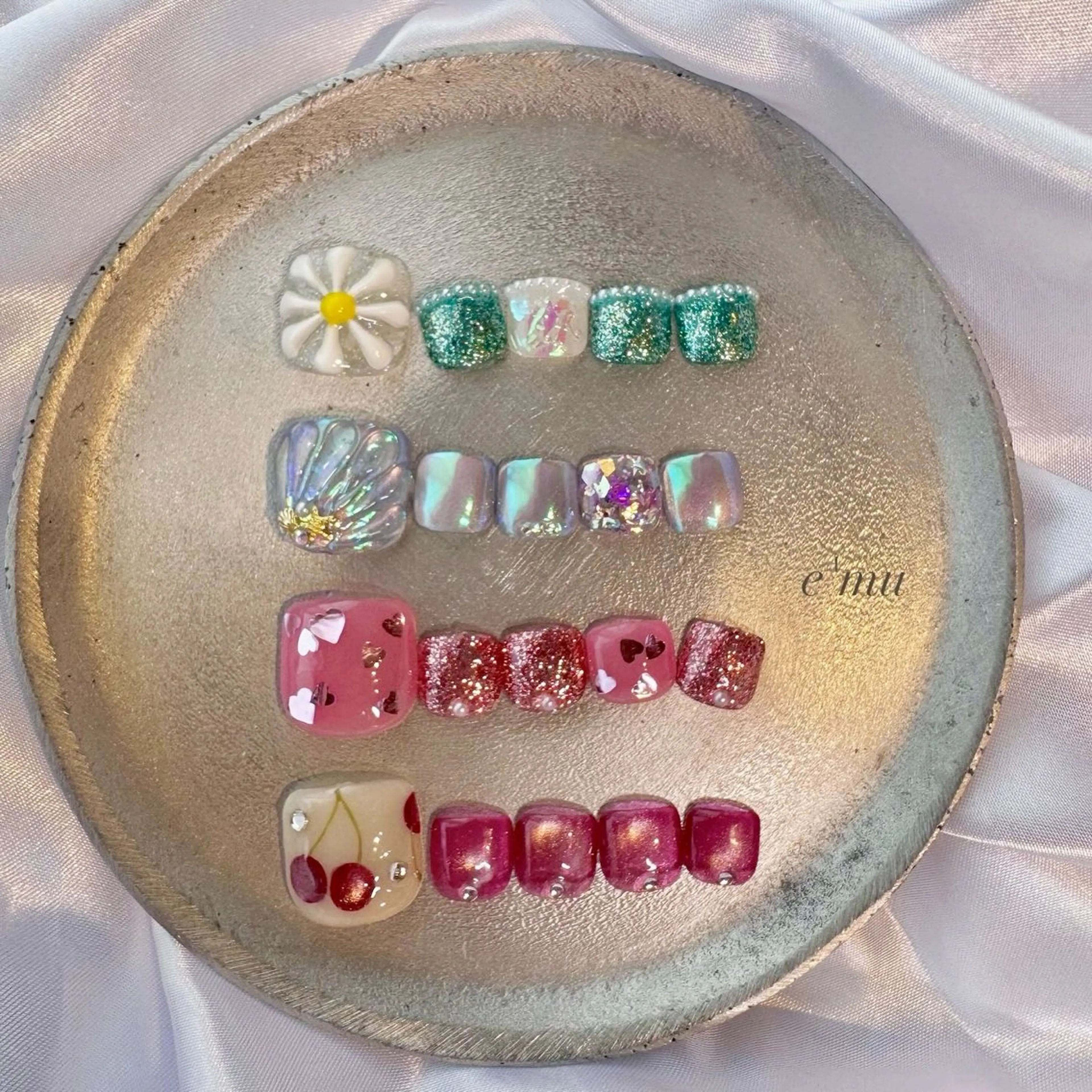 ネイル フットネイル フットネイル nail salon e'mu💐のネイルデザイン