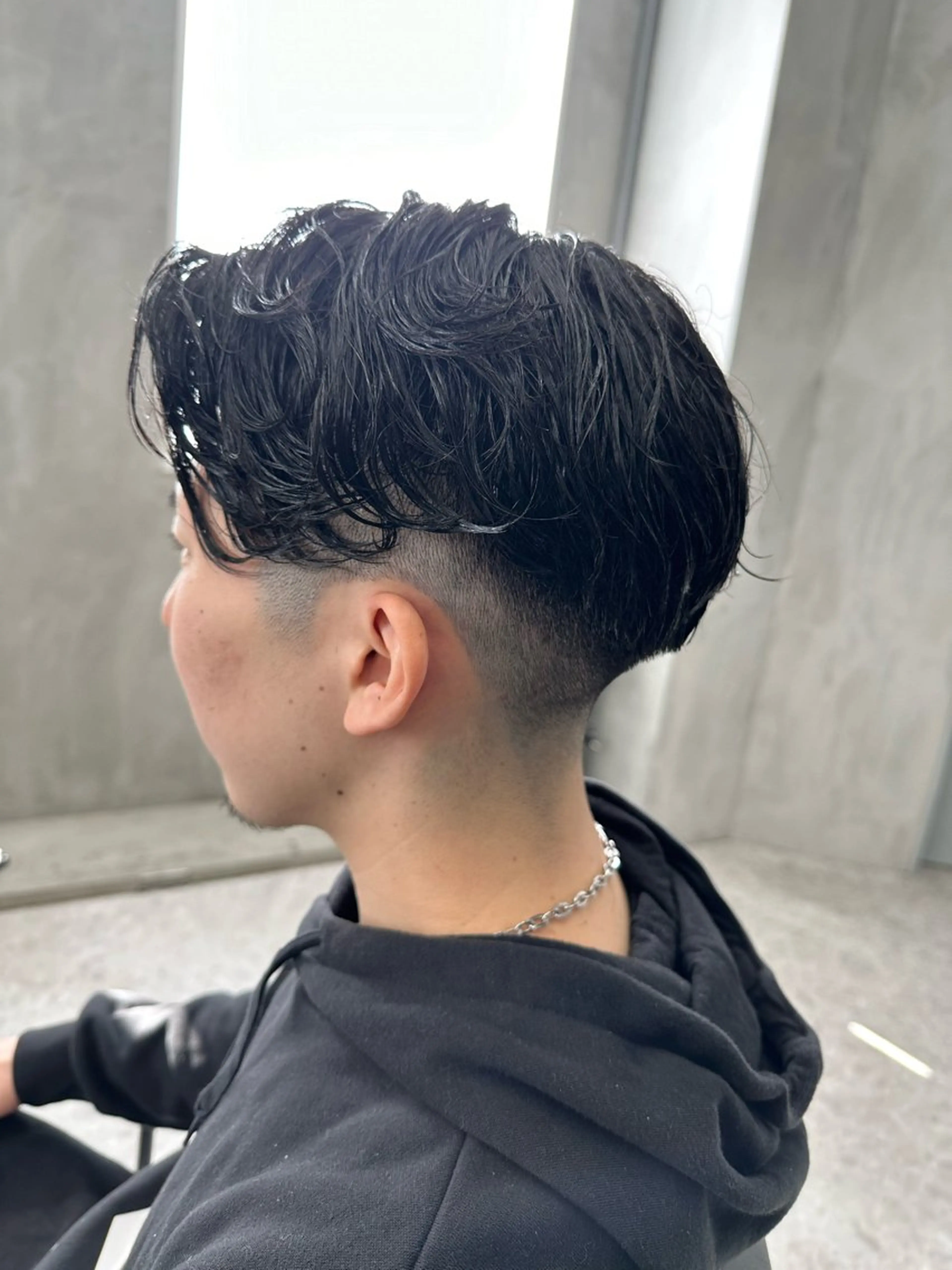 ショート メンズ フェードカット カット 艶髪/縮毛矯正 特化　ヒトシのヘアスタイル