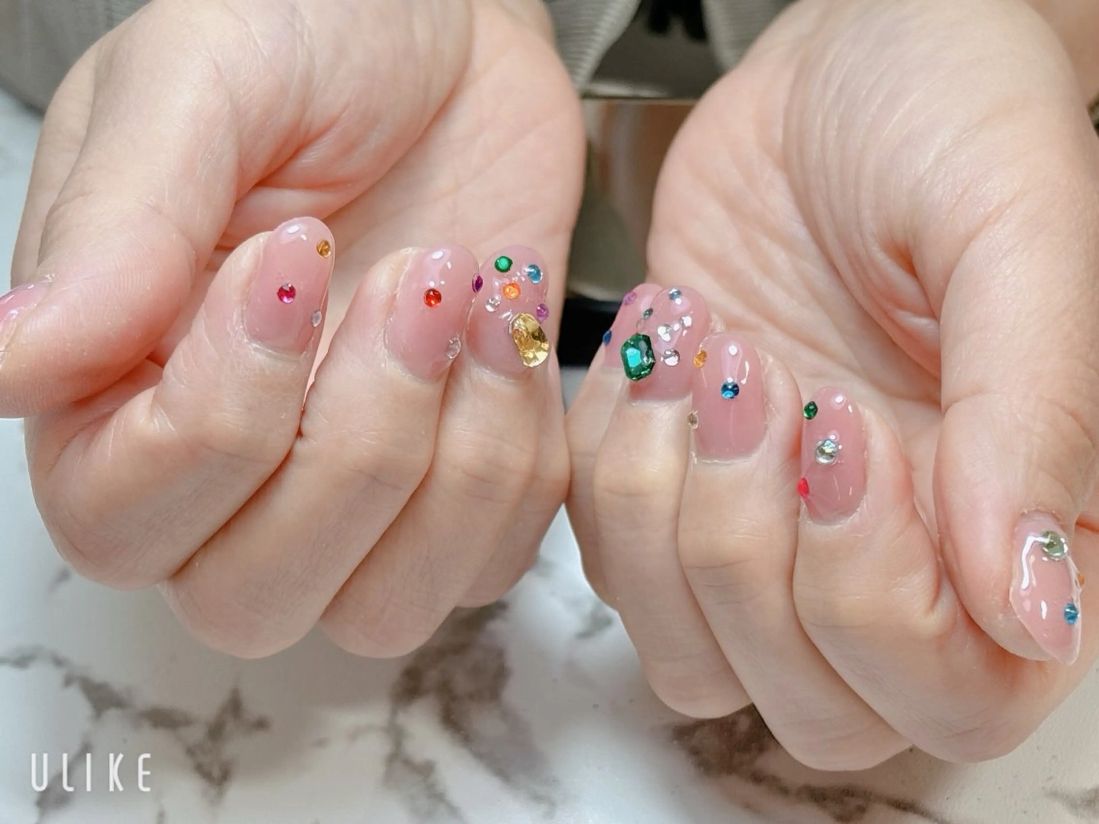 ネイル ストーンネイル ハンドネイル mi hoのネイルデザイン