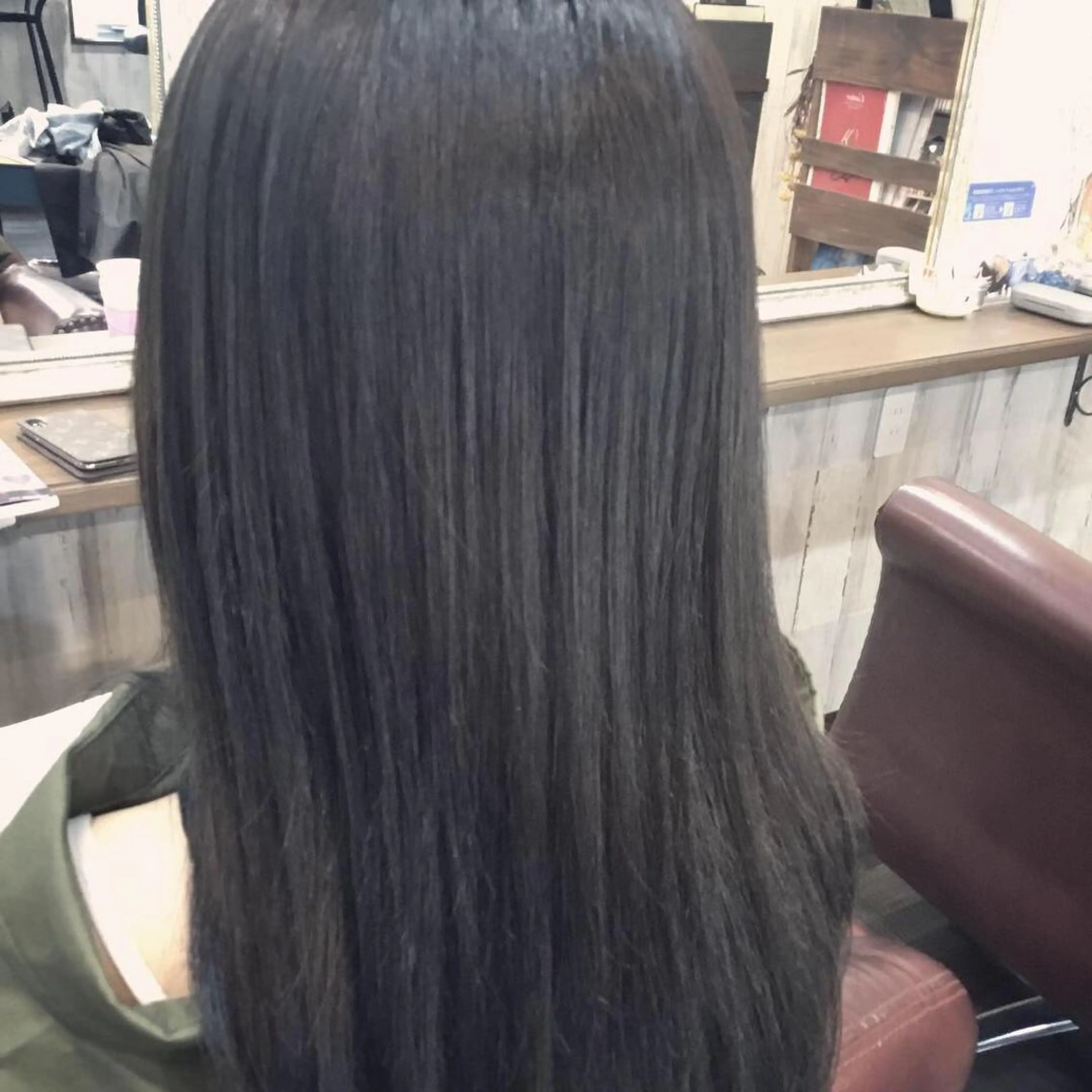 ロング カラー embrace エンブレイスのヘアスタイル