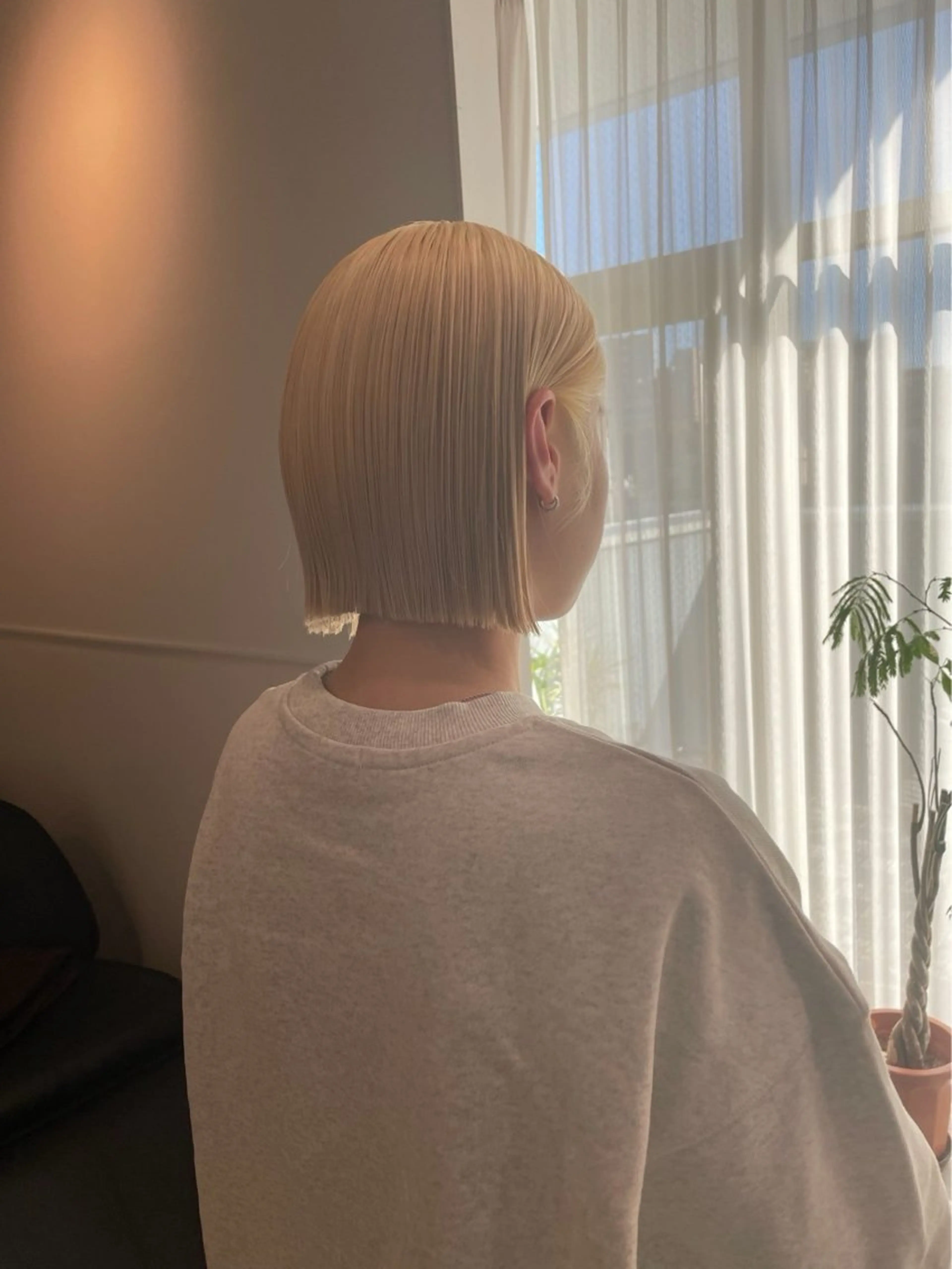 ショート カラー uyu 【ウユ】のヘアスタイル