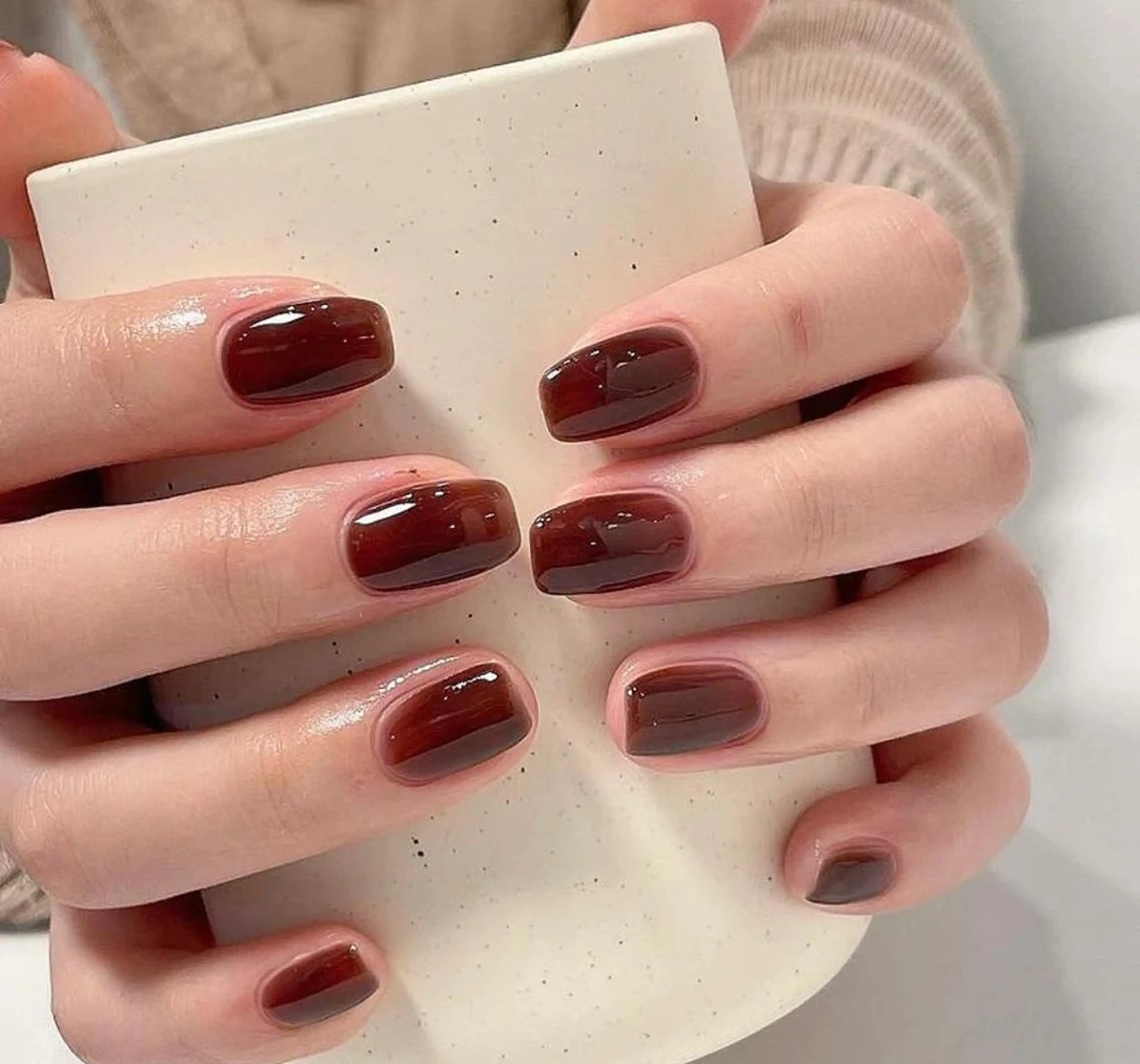 ネイル ラメ(グリッター) ラメグラデーション ワンカラーネイル Queens 榊 まおのネイルデザイン