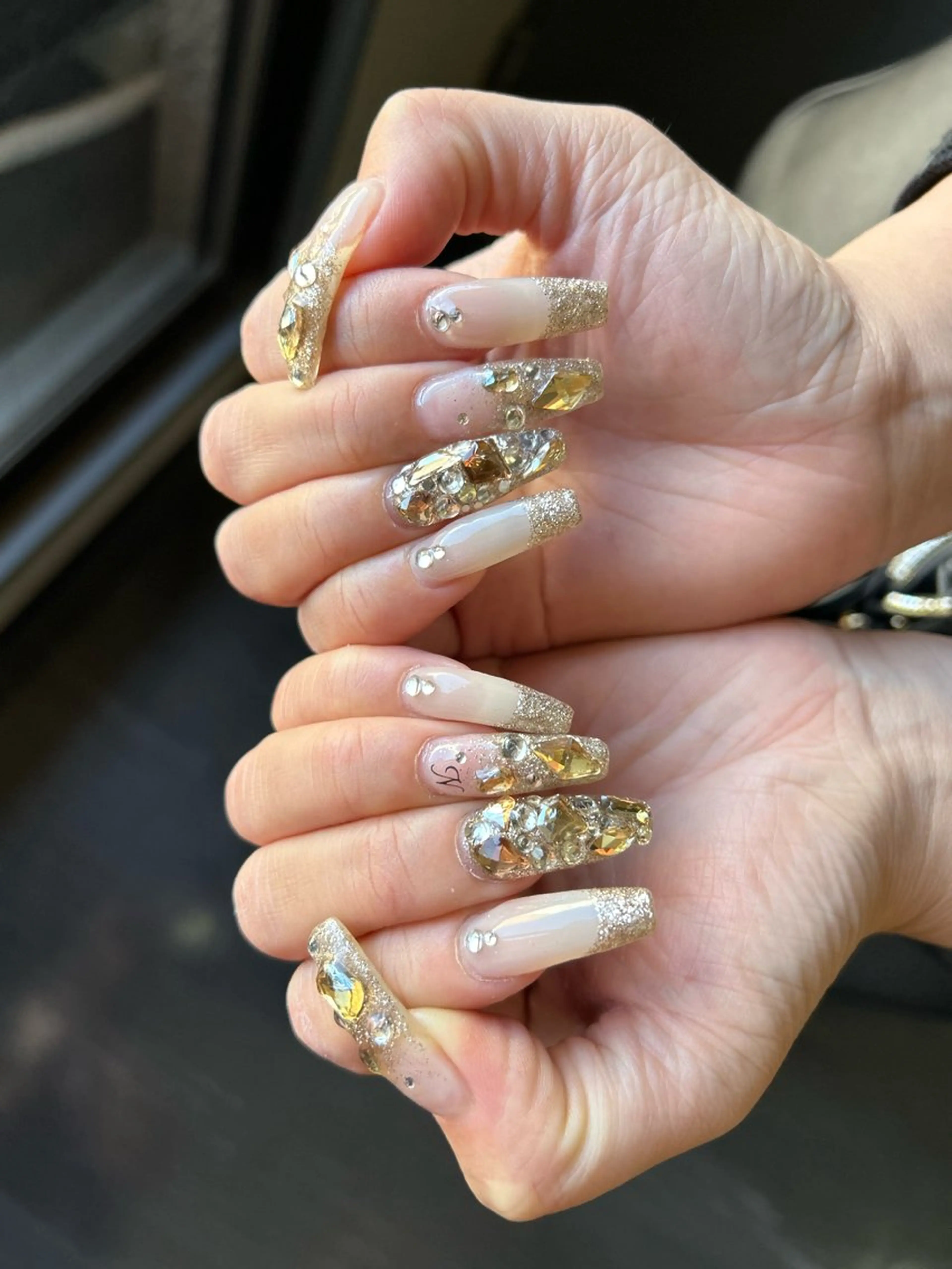 ネイル ハンドネイル フットネイル ✴︎ Delightのネイルデザイン