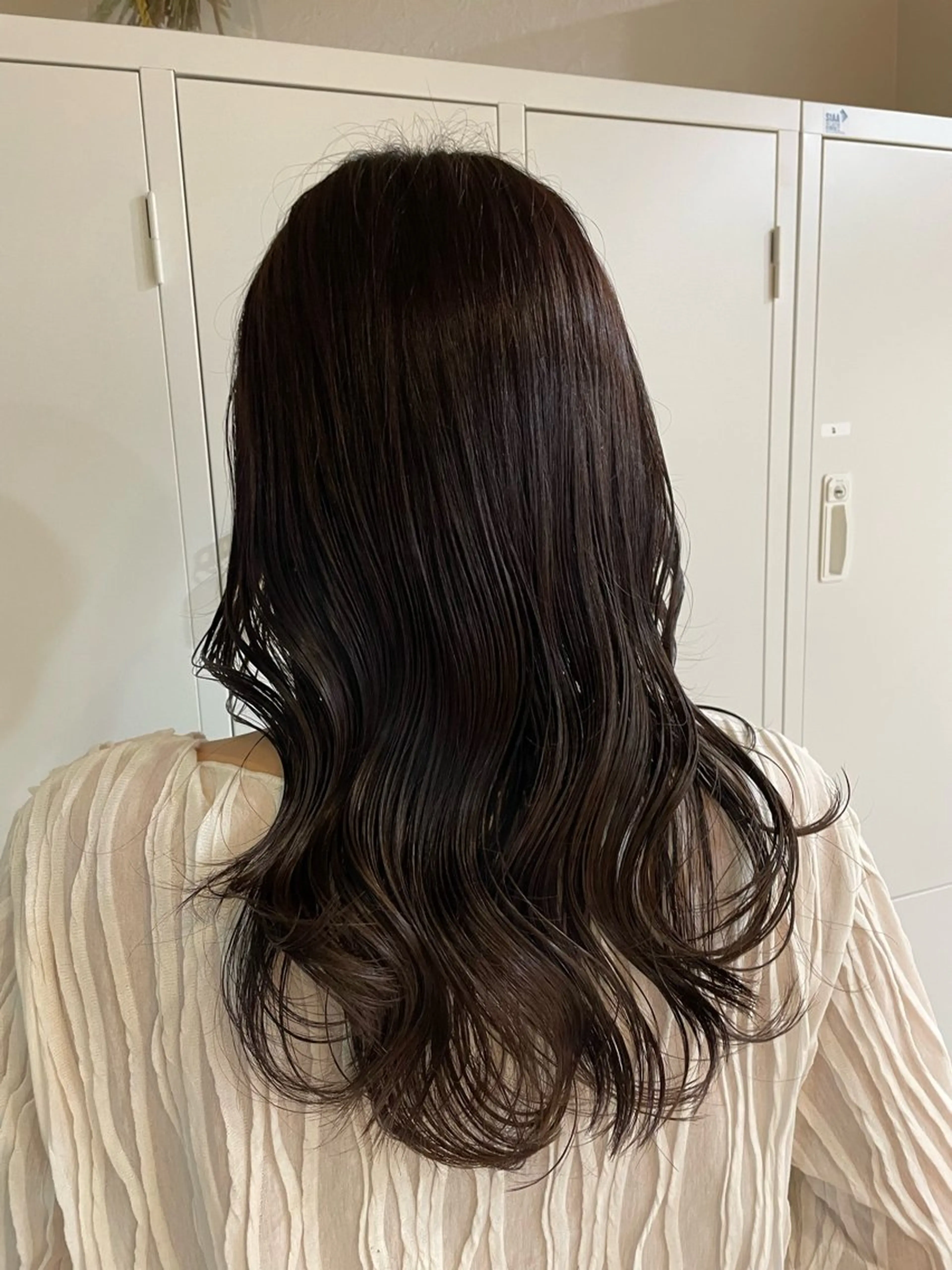 ミディアム 透明感ベージュカラー yumekaのヘアスタイル
