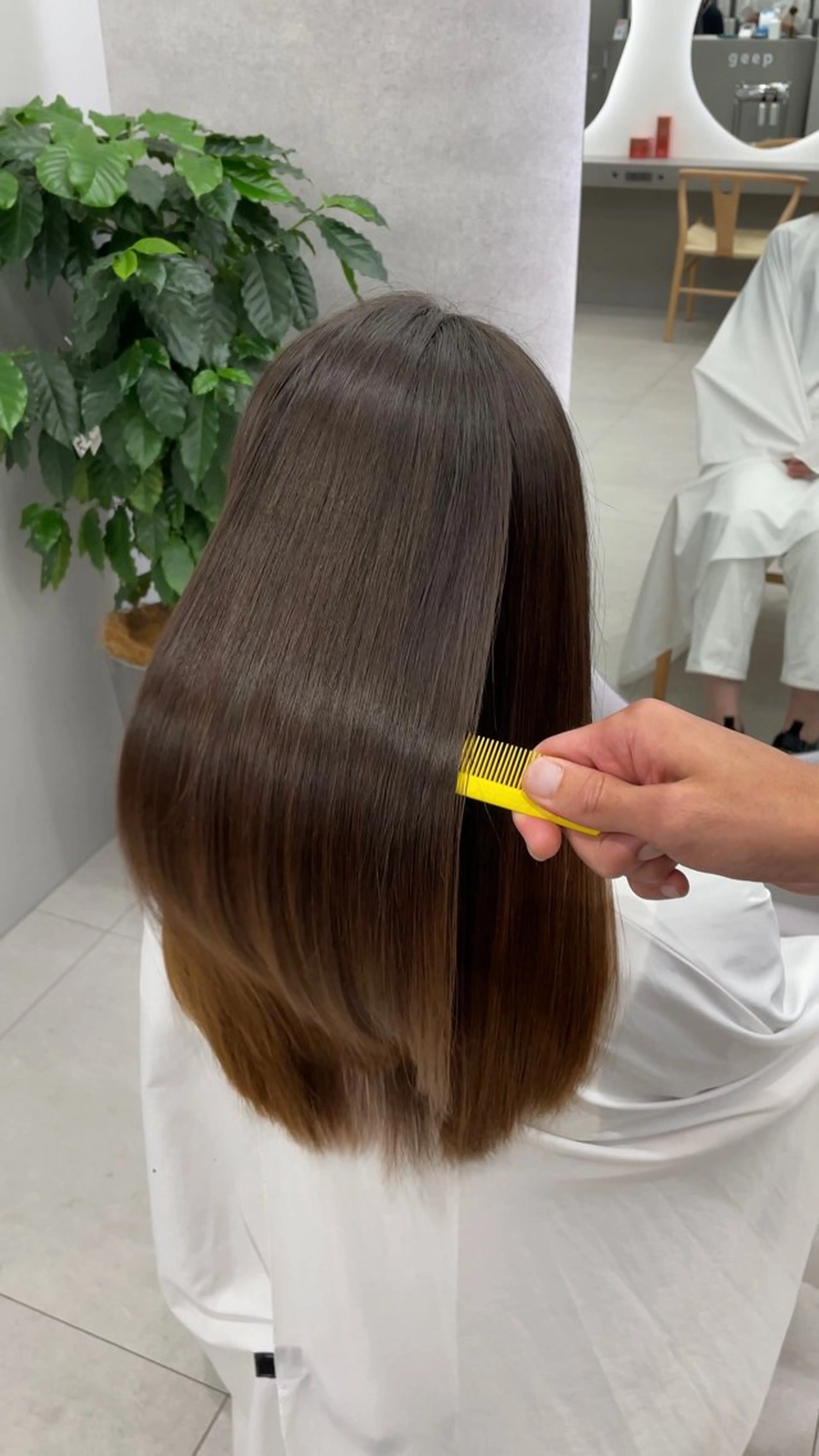 ロング カット 縮毛矯正 トリートメント 小野 康生のヘアスタイル