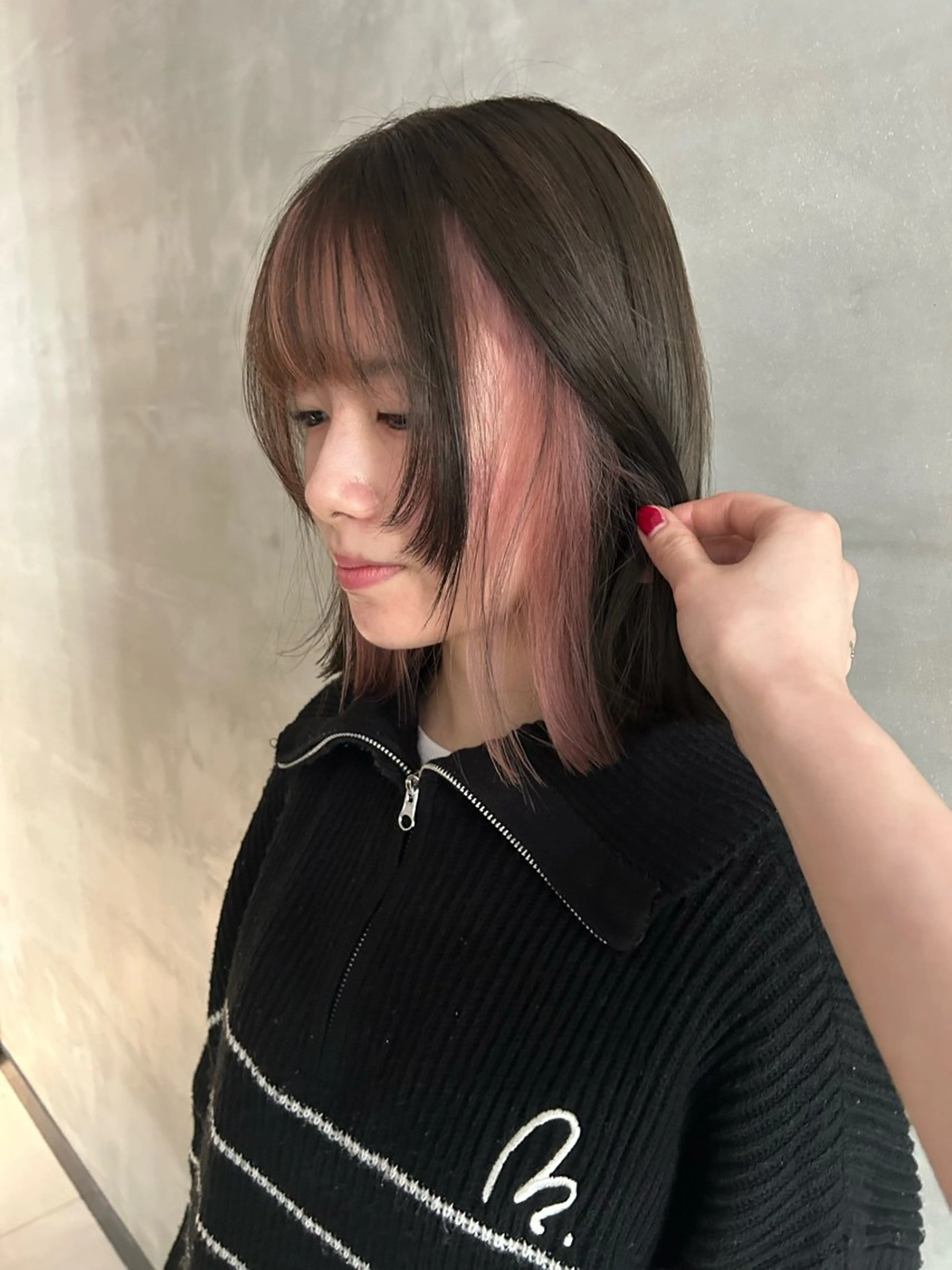 ミディアム カラー タナカ カナ🫧のヘアスタイル