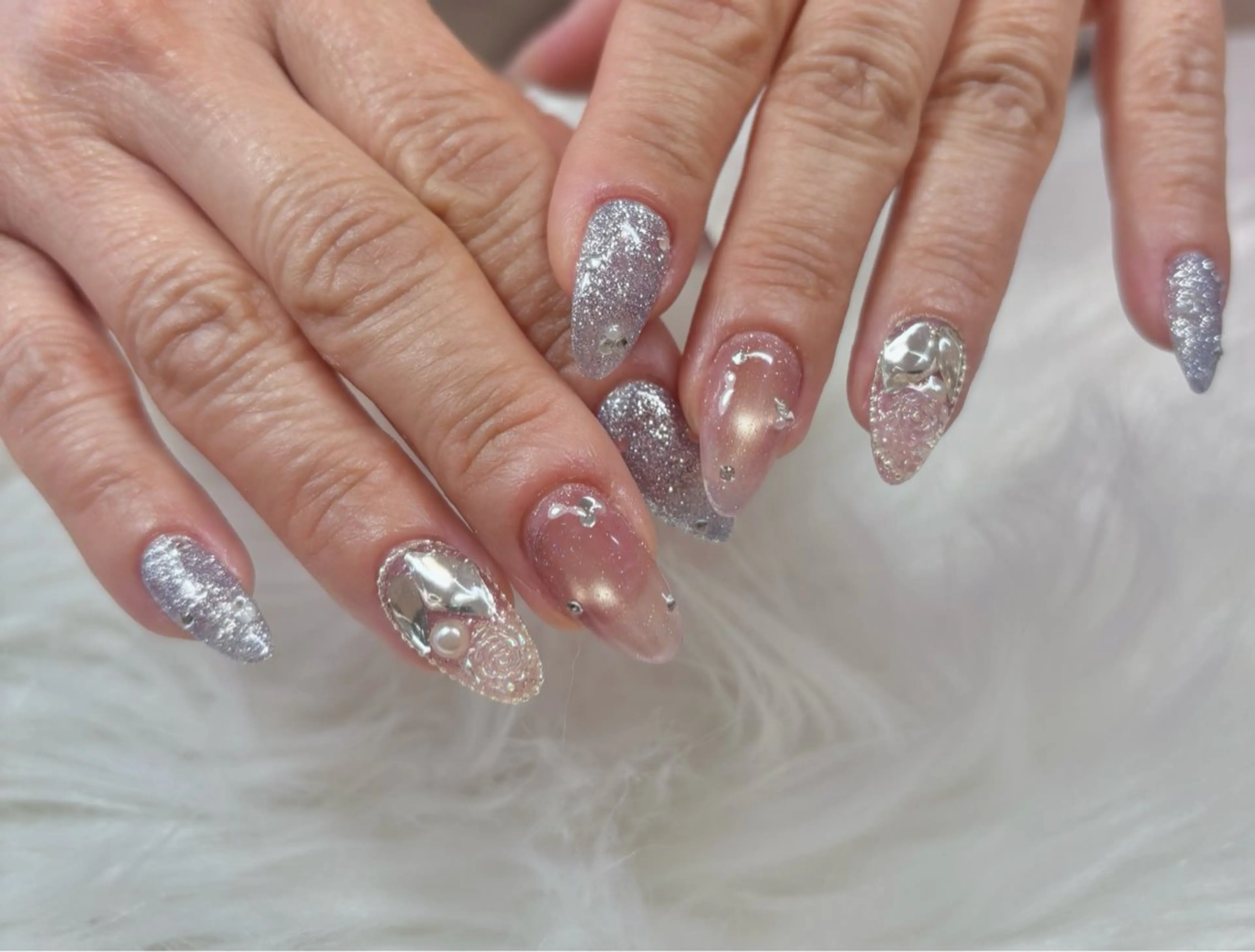 ネイル ハンドネイル 伊藤 菜緒のネイルデザイン