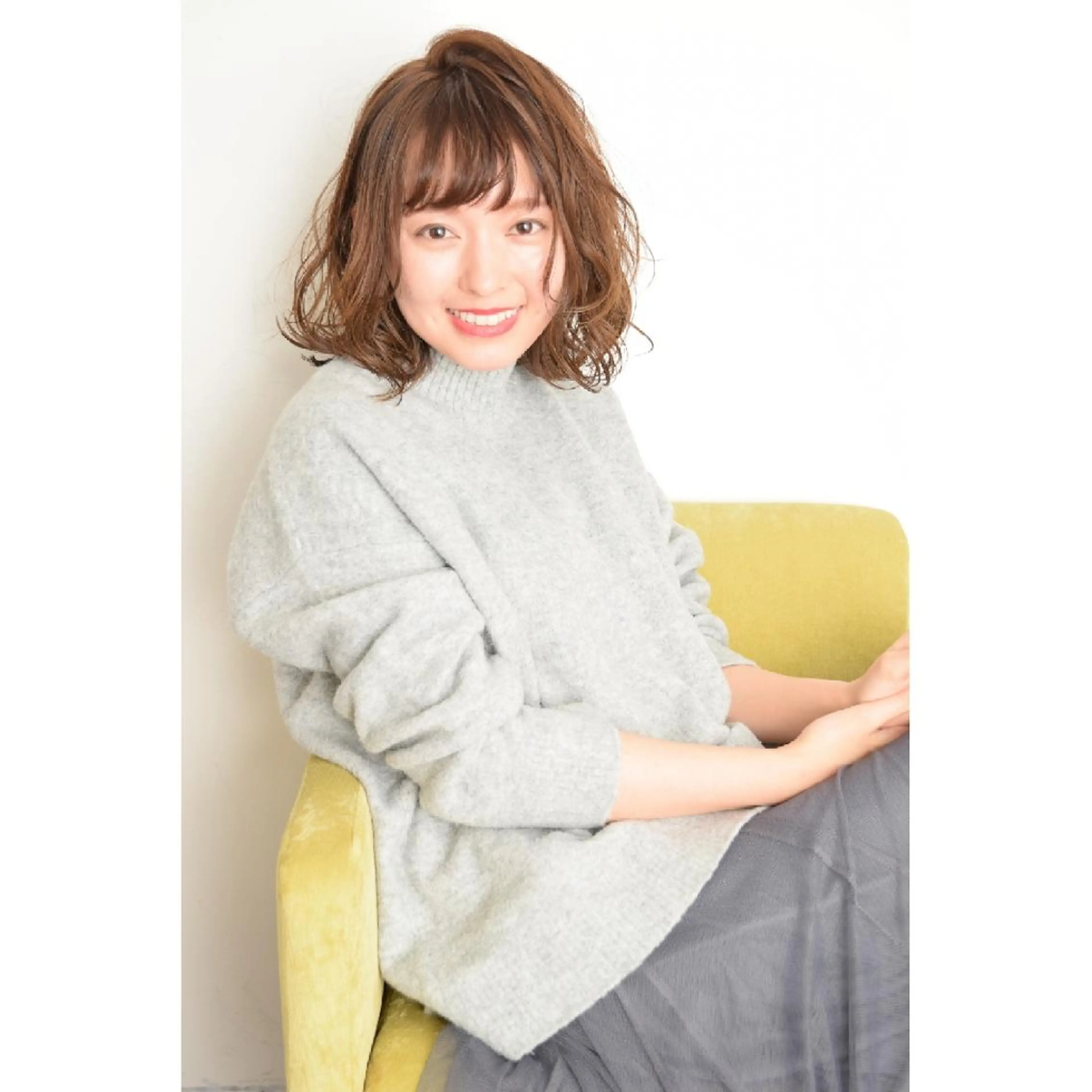 ミディアム カラー みなみ ゆうすけのヘアスタイル