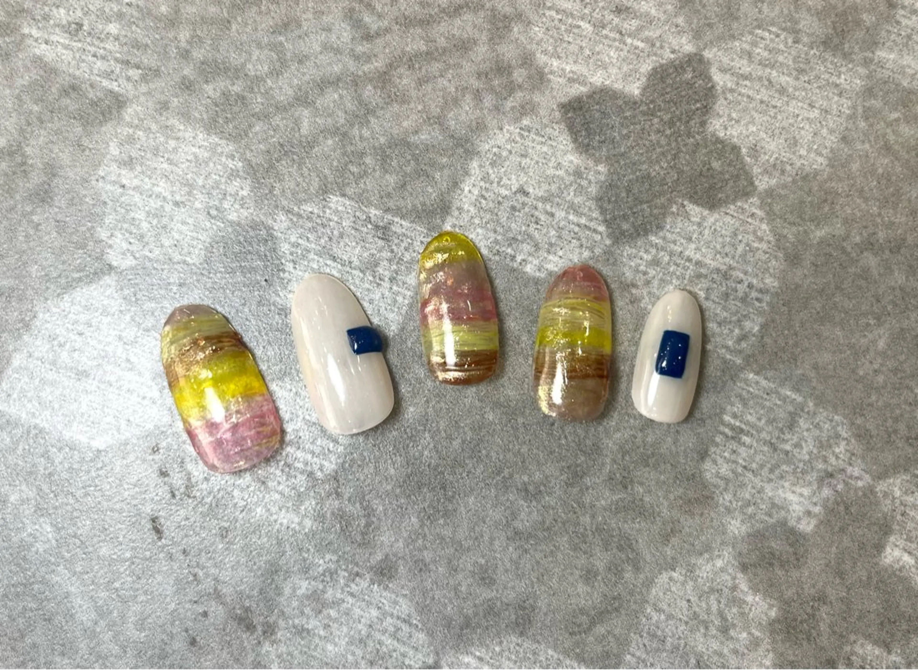 ネイル ハンドネイル SHE所属・SHE adusaのネイルデザイン