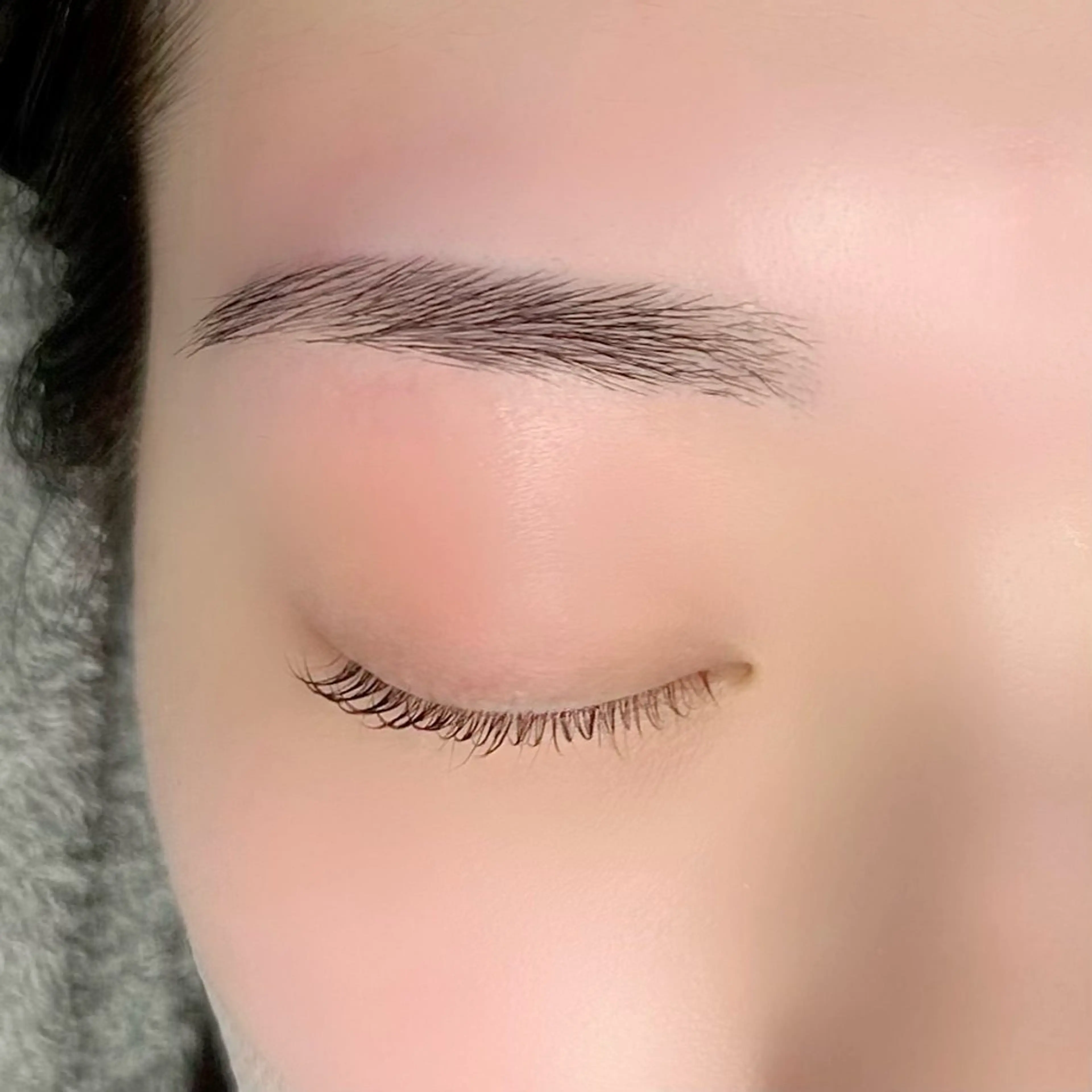 アイブロウ ワックス脱毛 眉カット アトリエリリー 浅野のマツエク・マツパデザイン