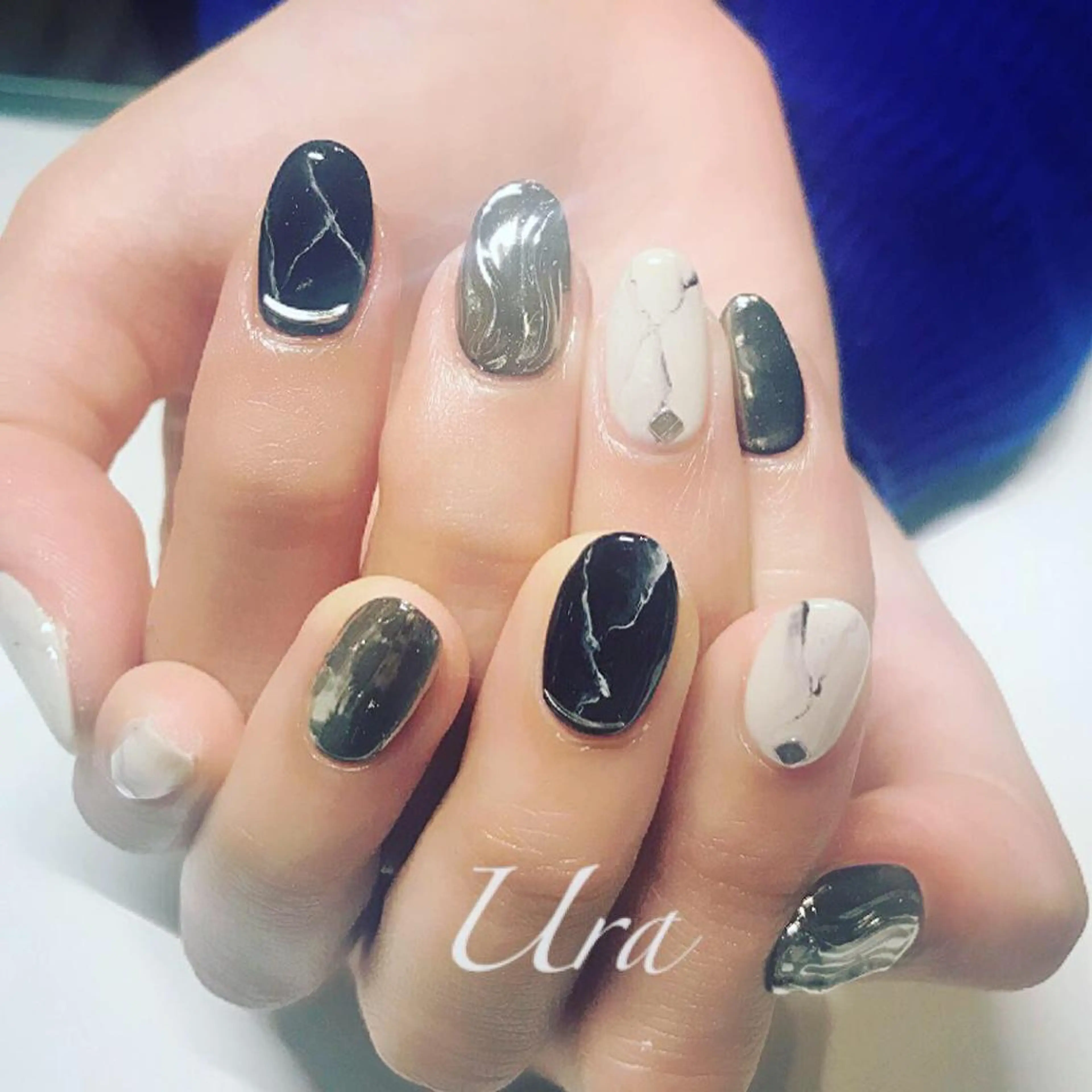 ネイル UrakoNail 《nail》のネイルデザイン