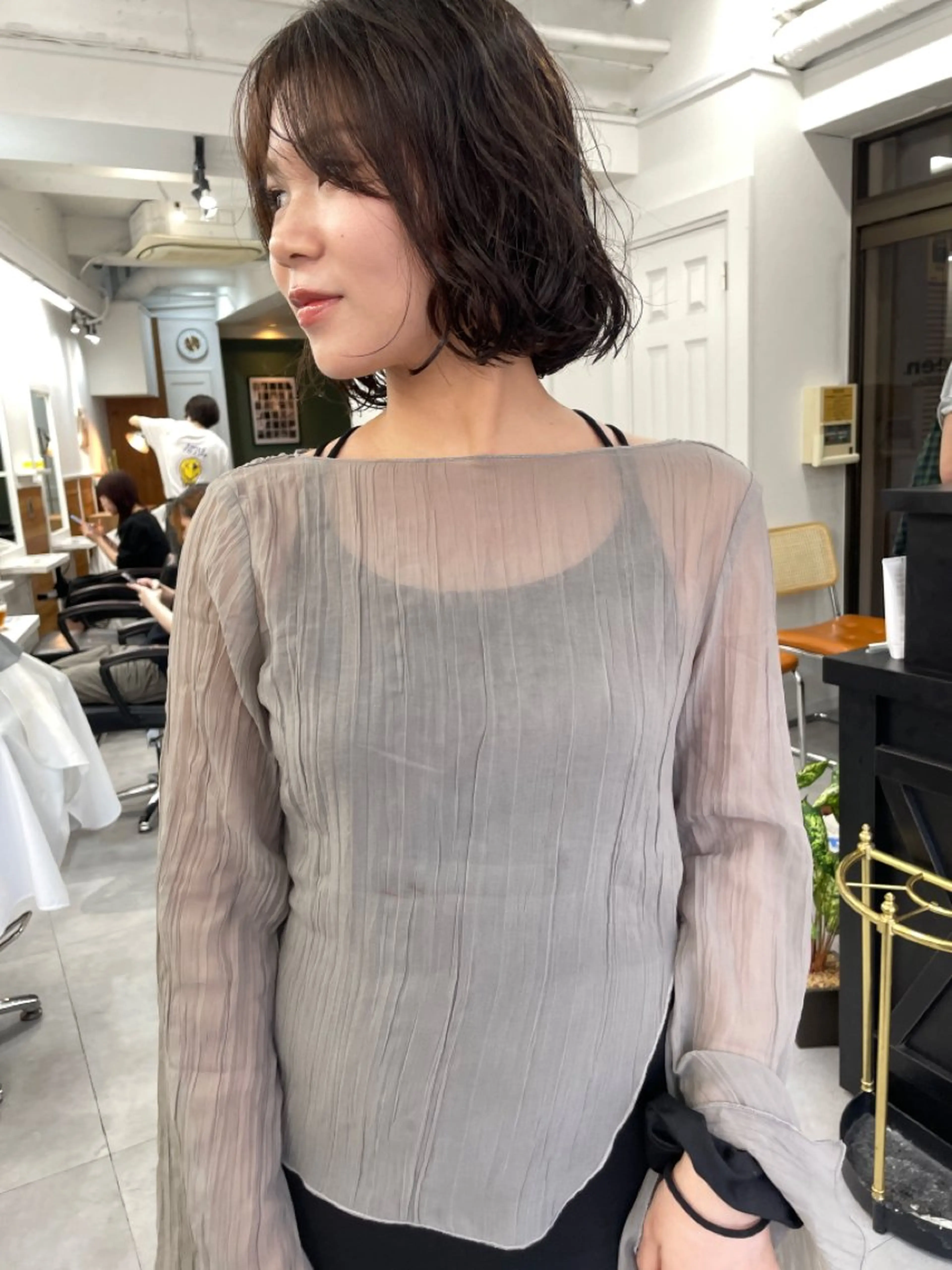 ミディアム カラー パーマ カット ヘアカラー パーマ トリートメント レイヤー／似合わせ TAKUYAのヘアスタイル