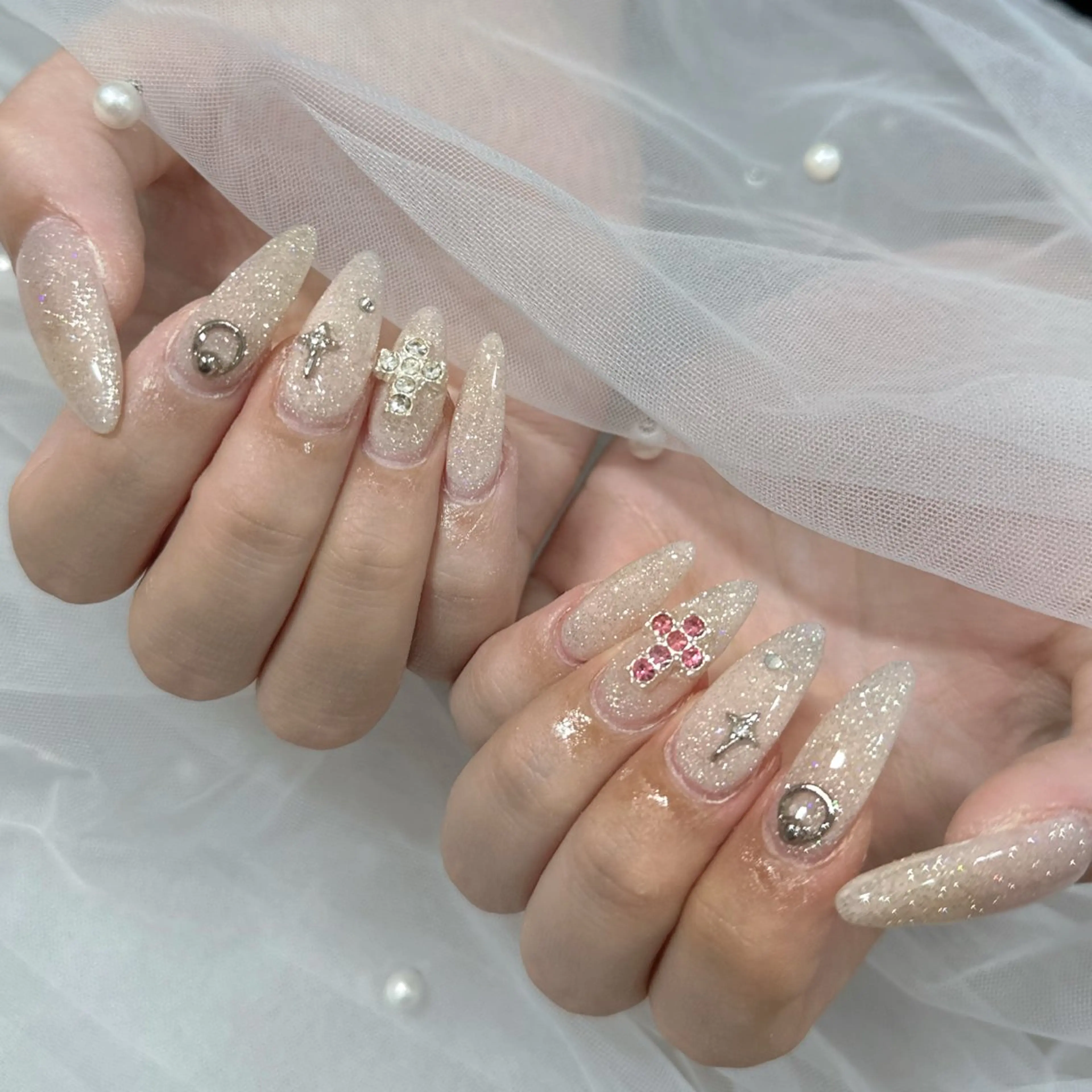 ネイル ハンドネイル フットネイル LAVISH nanamiのネイルデザイン