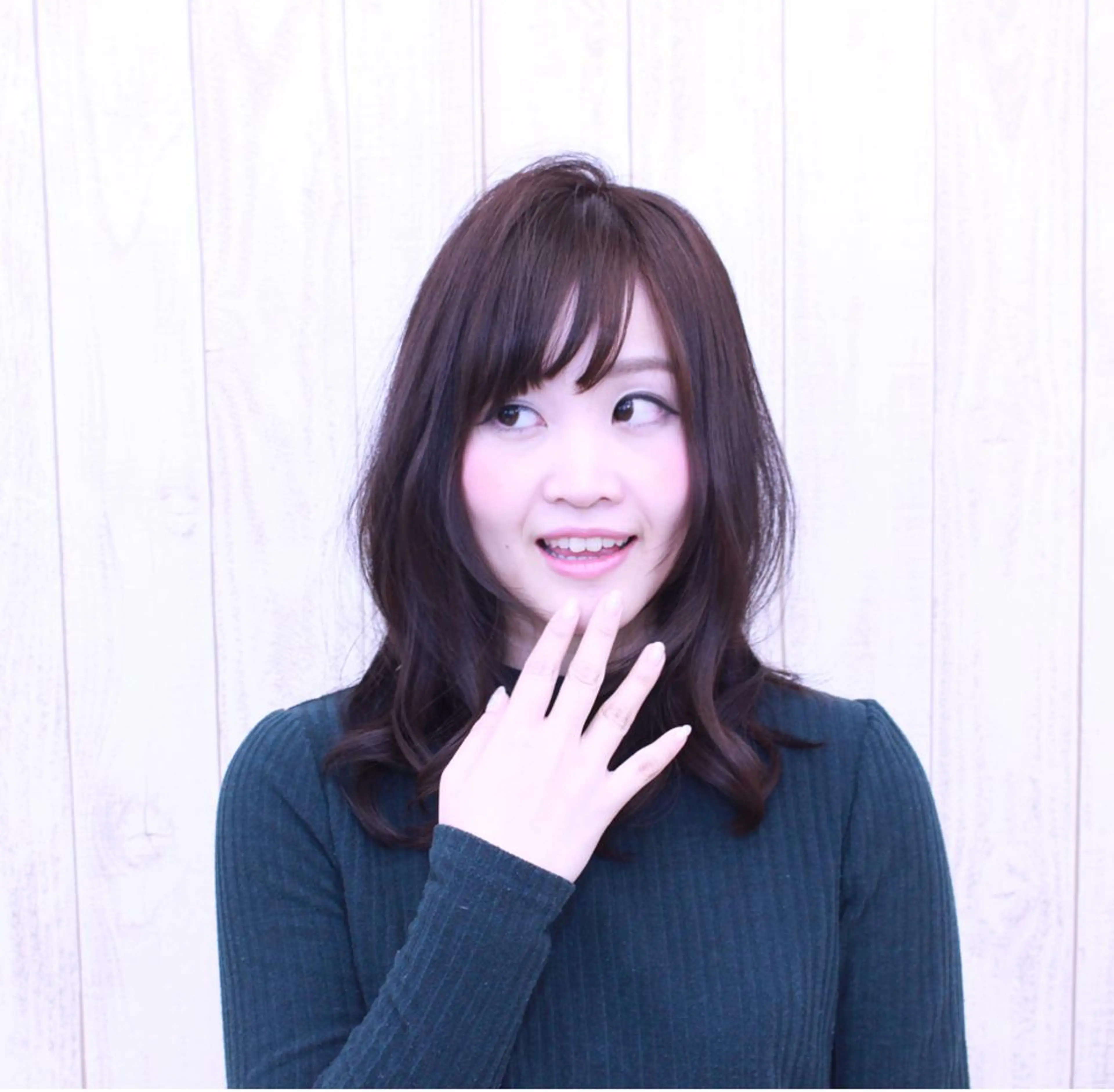 セミロング 伊藤 裕貴のヘアスタイル