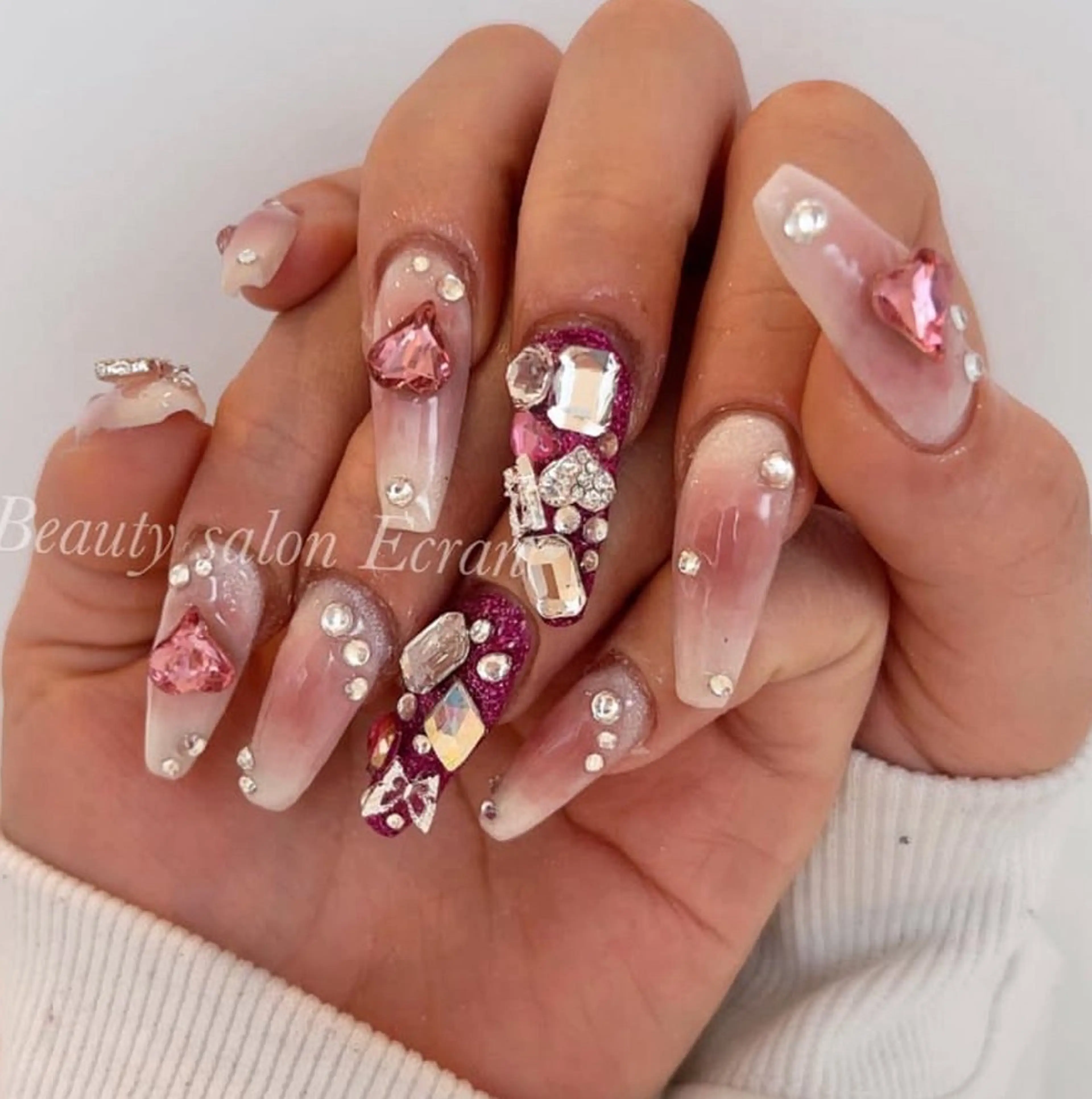 ネイル AMAGASAKI LISAのネイルデザイン