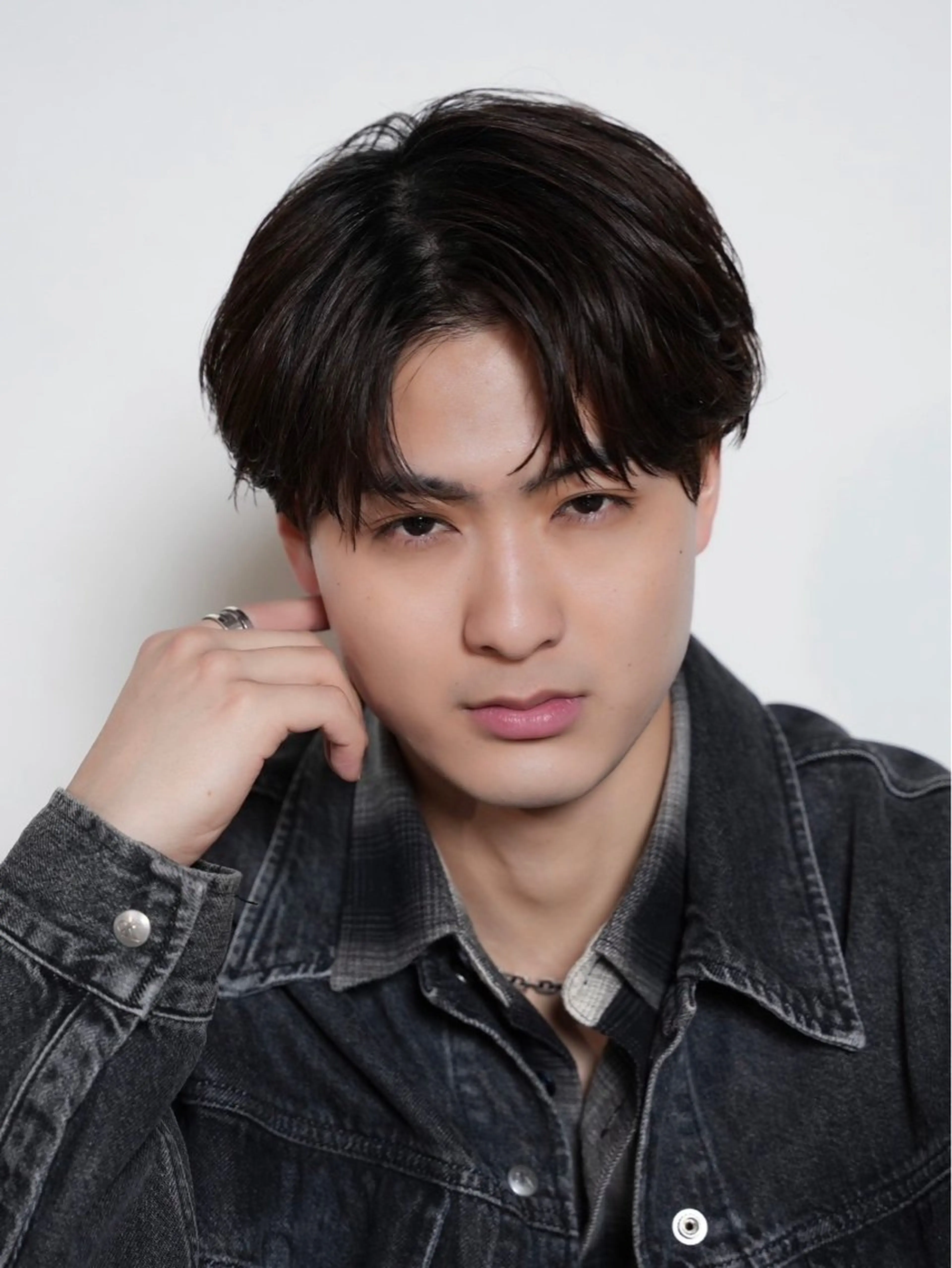 ミディアム パーマ メンズ ハイトーン/メンズマ ッシュ/KYOHEIのヘアスタイル