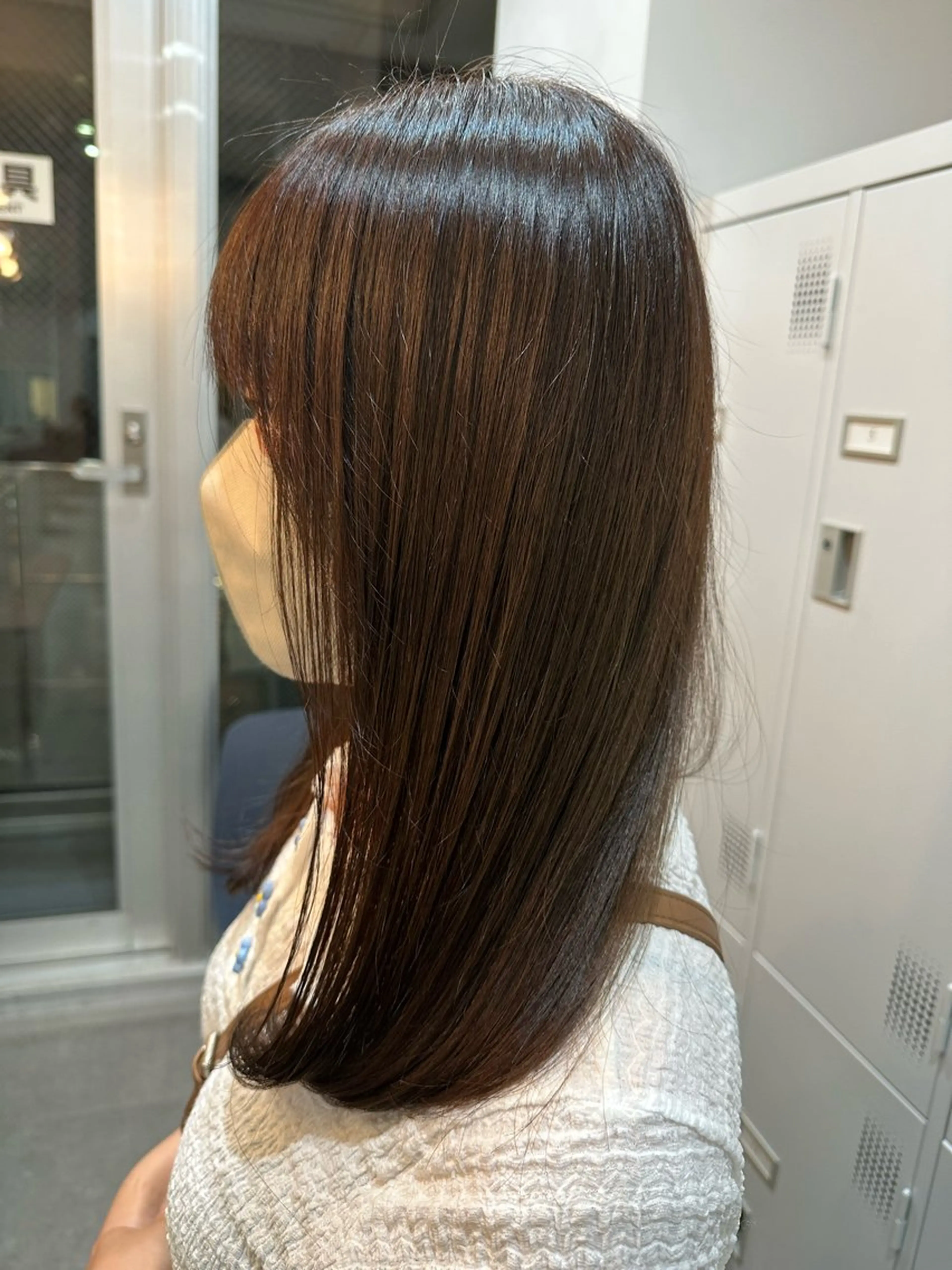ロング カット ヘアカラー トリートメント シガ ミクトのヘアスタイル