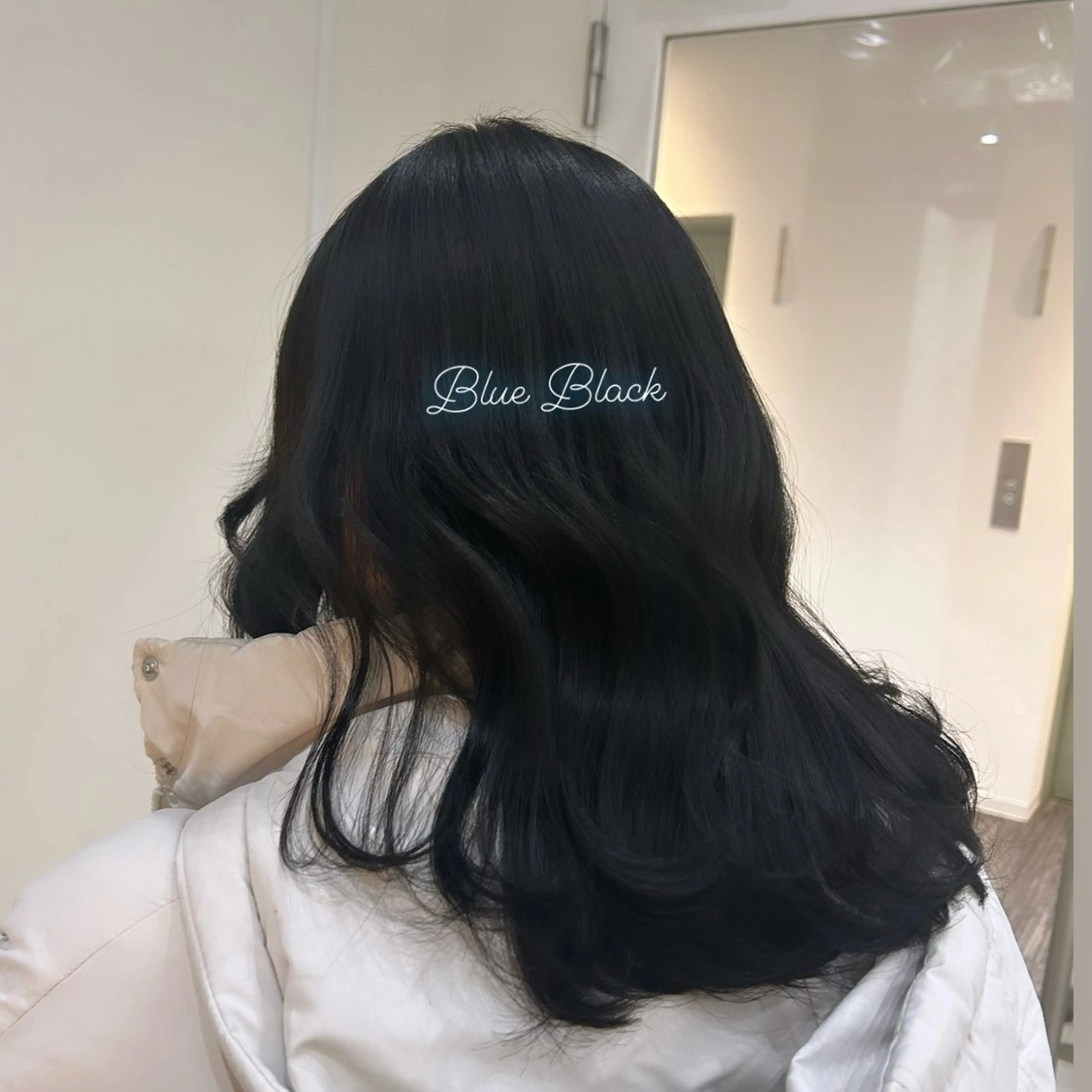 ミディアム カット トリートメント 透明感💗 ベージュ系　松田彩音のヘアスタイル