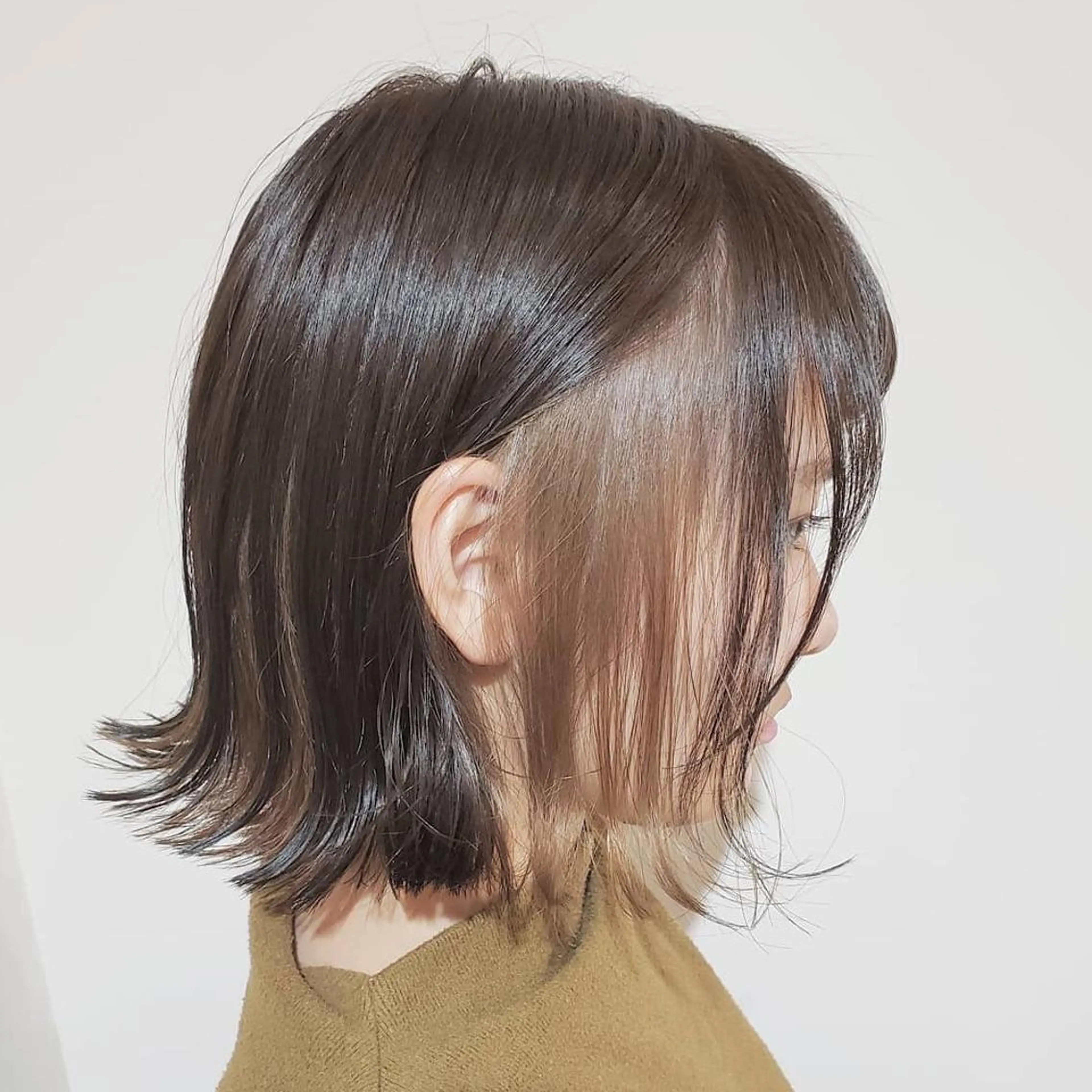 カラー ミディアム カット トリートメント 🇰🇷透明感×ハイ トーン🌟tomoのヘアスタイル