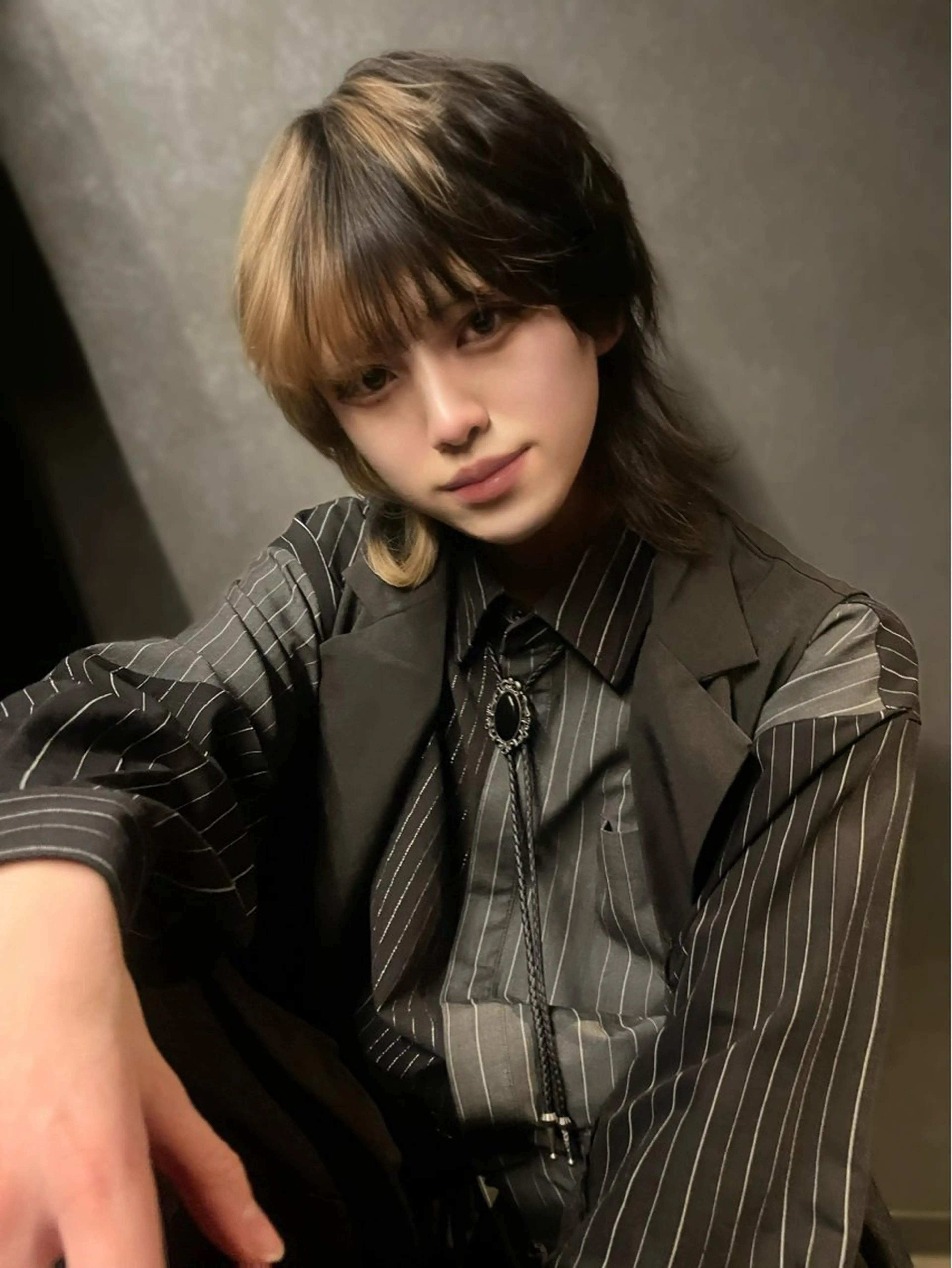 【ダメージレス】メンズカット＋ケアブリーチ（ブリーチ＋カラー）の写真