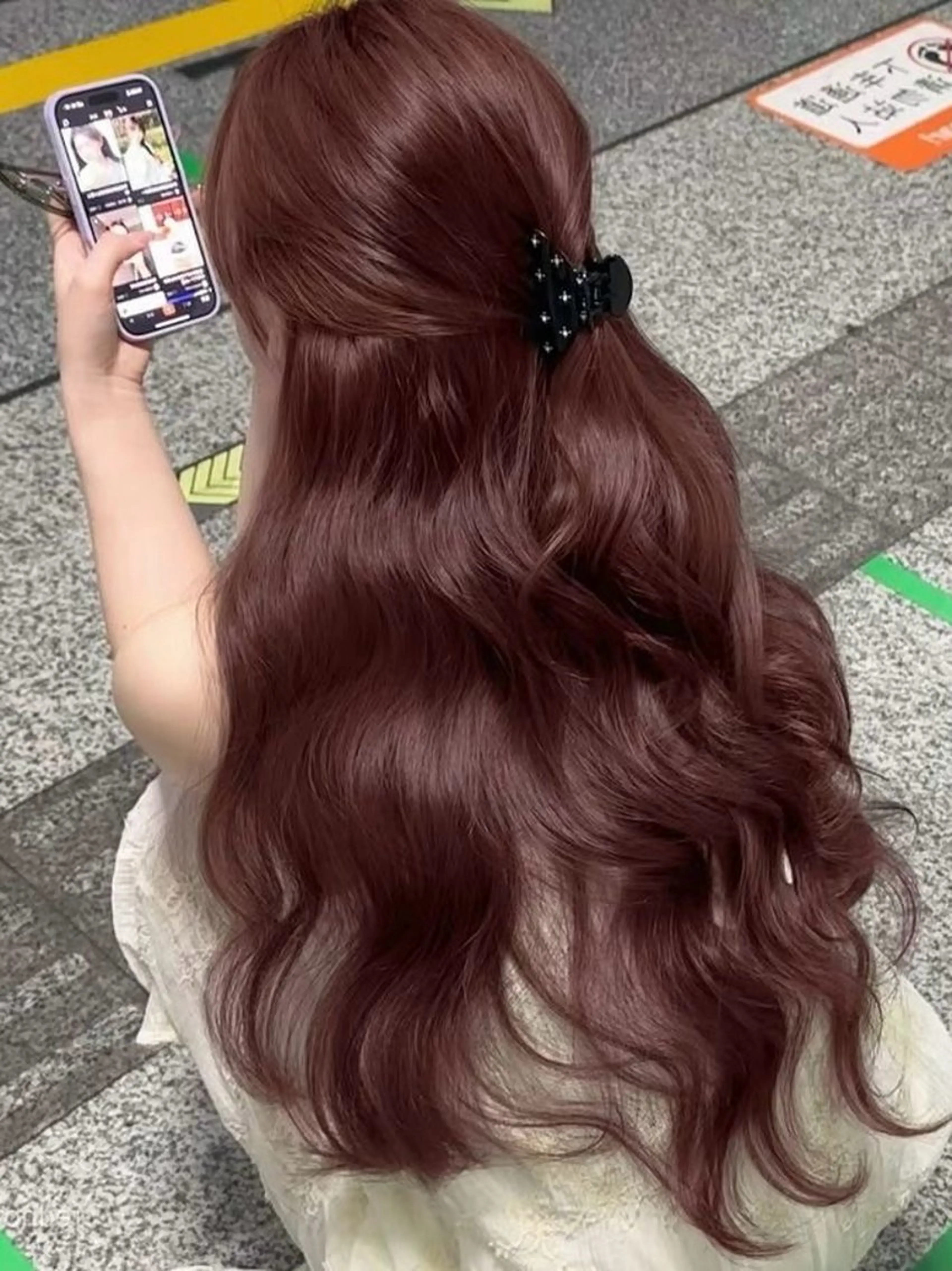 ロング カラー トレンド暖色ヘア🍒 miu🍒のヘアスタイル